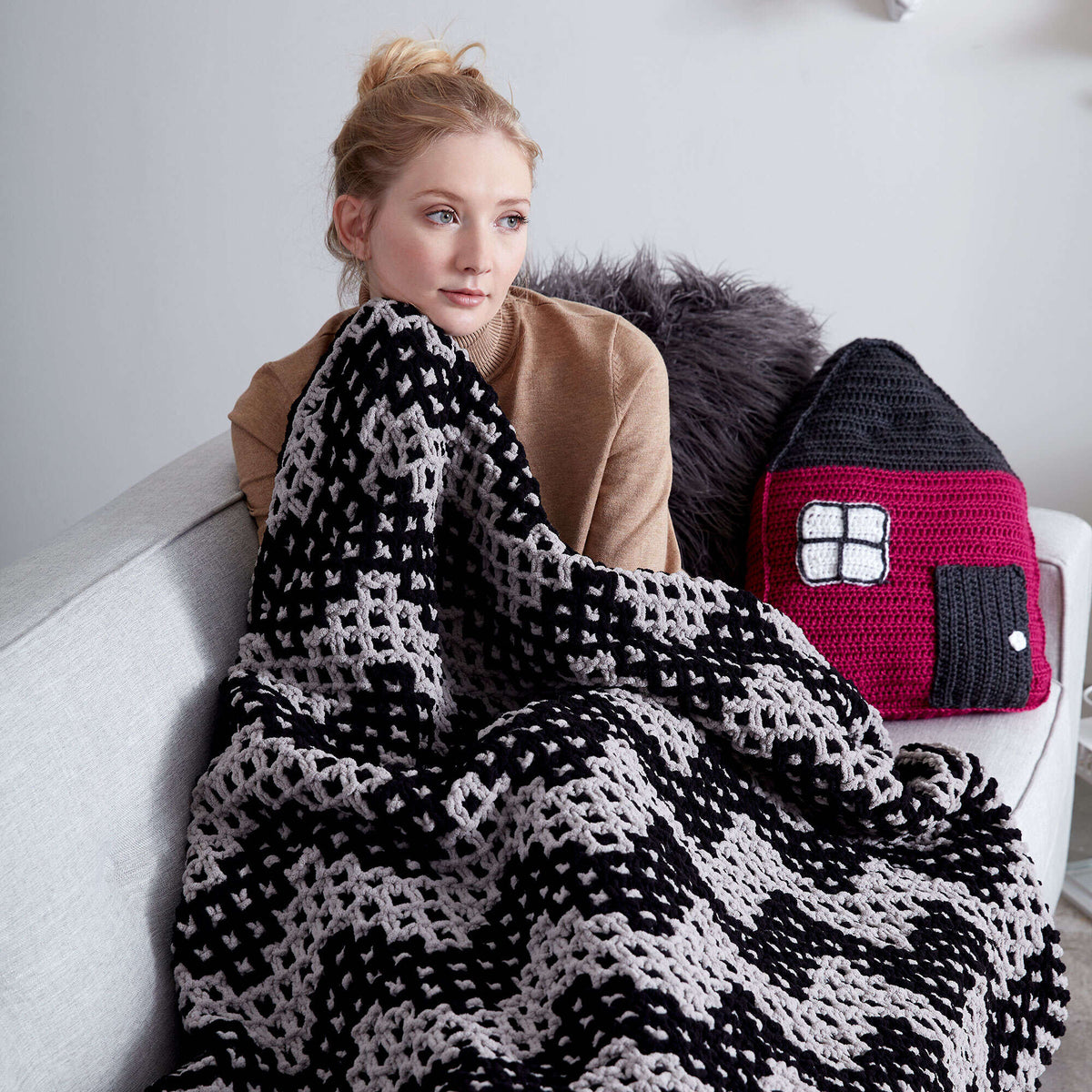 Knit Blanket made in Bernat Blanket yarn