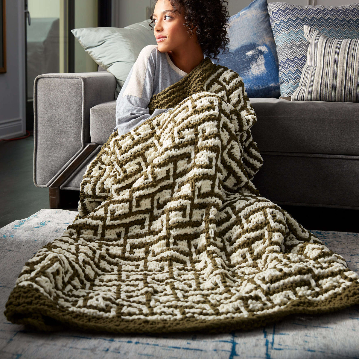 Knit Blanket made in Bernat Blanket yarn