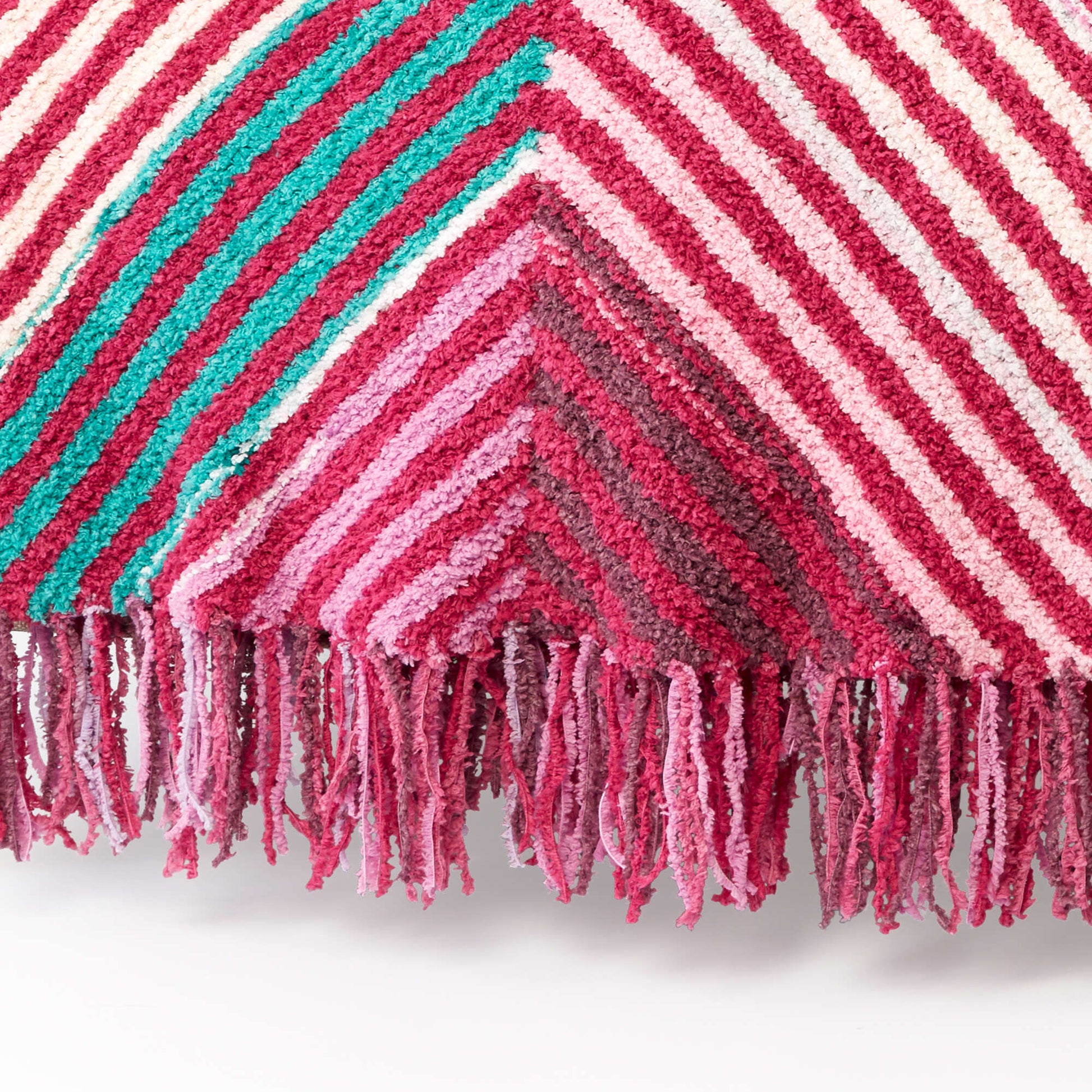 Bernat Book-Match Bias Knit Blanket Knit Blanket made in Bernat Blanket Breezy yarn