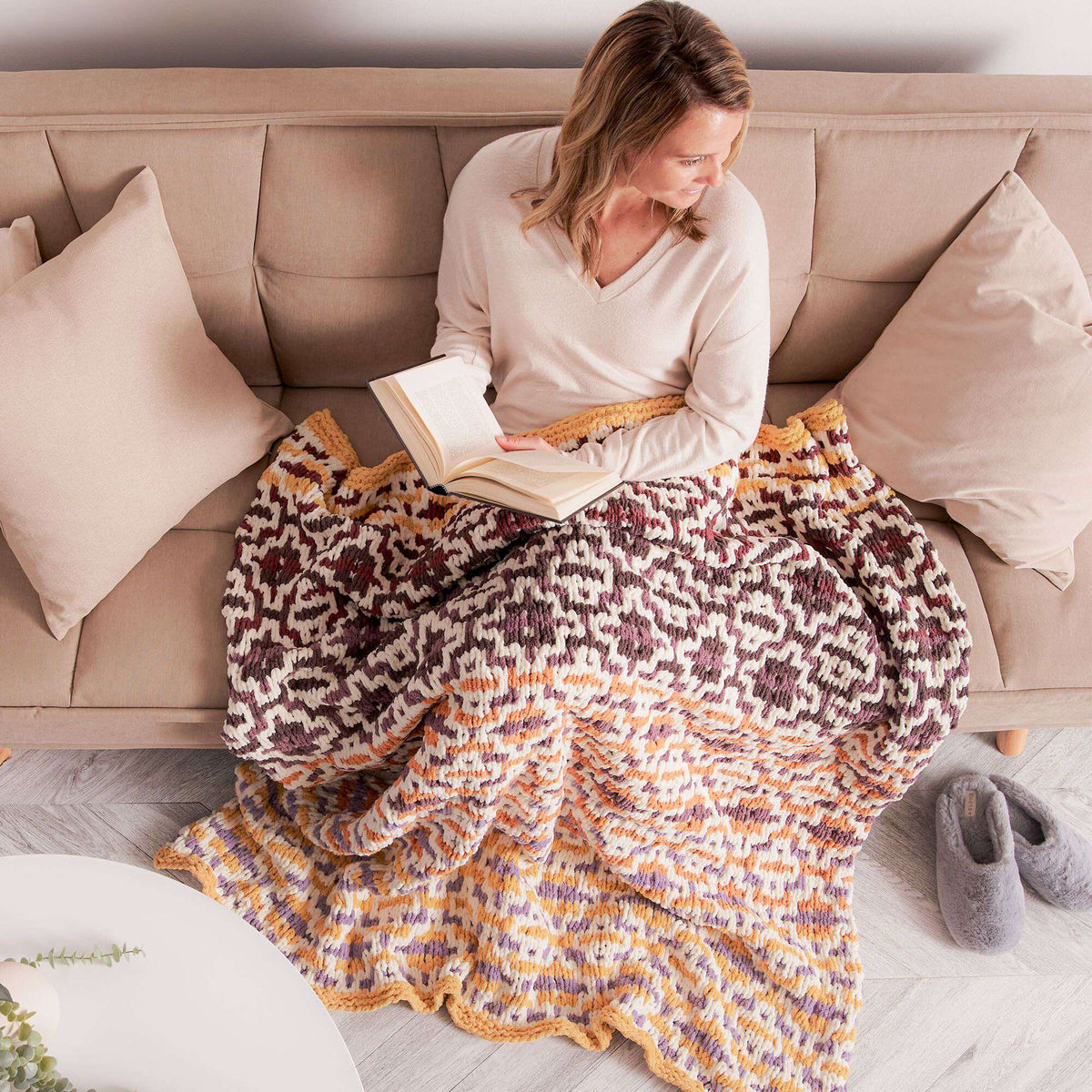 Knit Blanket made in Bernat Blanket O'Go yarn