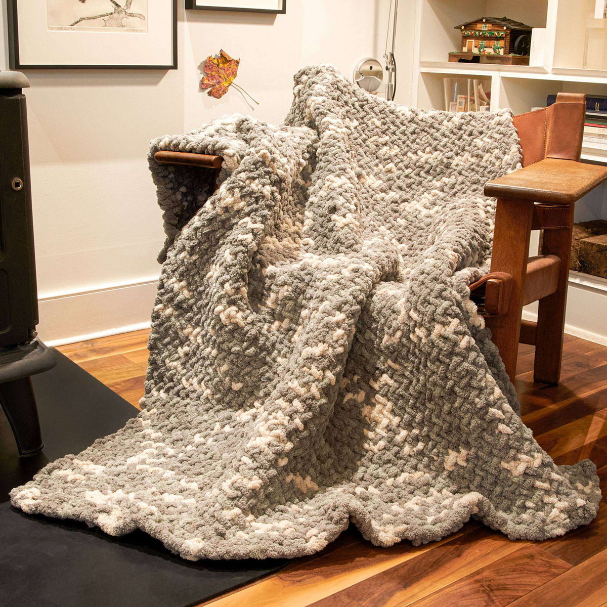 Knit Blanket made in Bernat Blanket Extra yarn