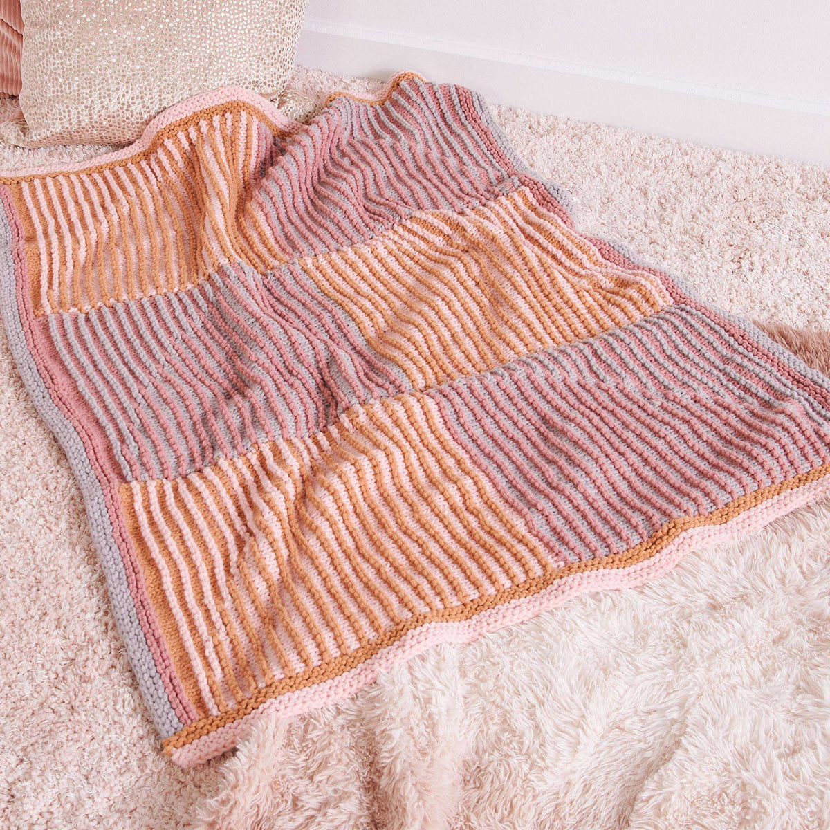 Knit Blanket made in Bernat Forever Fleece yarn