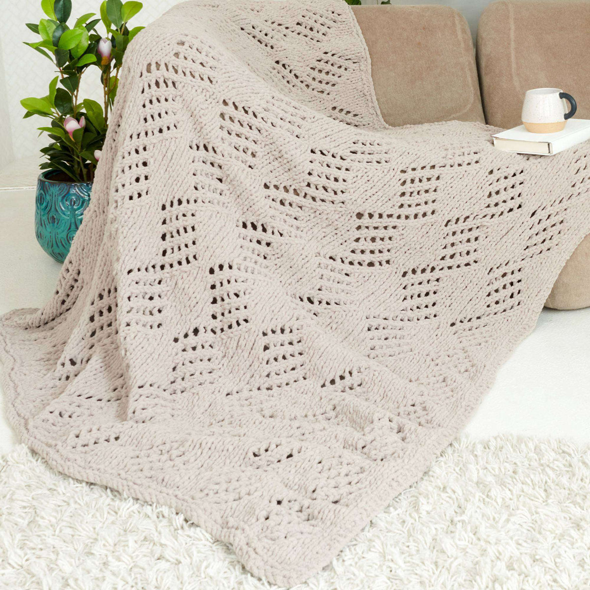 Knit Blanket made in Bernat Blanket yarn