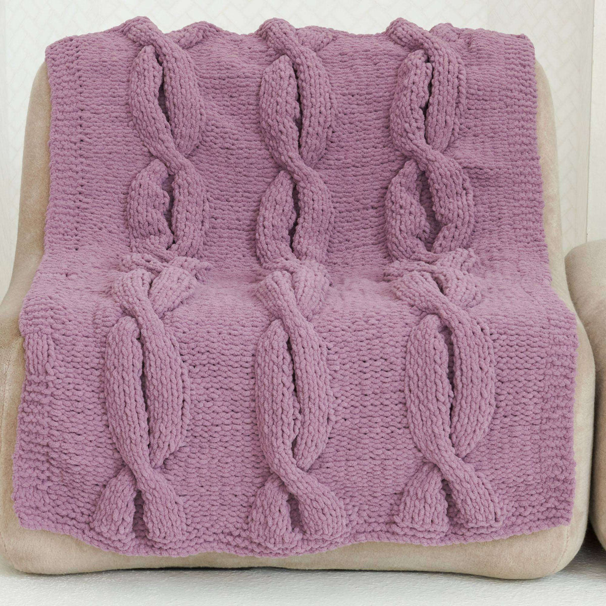Knit Blanket made in Bernat Blanket yarn
