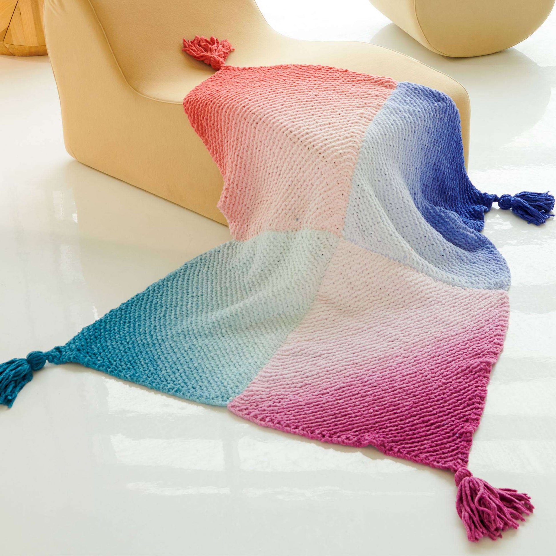 Free Bernat Fade Out Knit Blanket Pattern