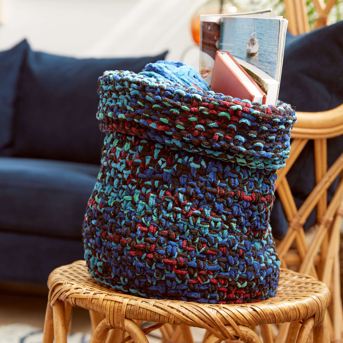 Knit Basket made in Bernat Blanket yarn