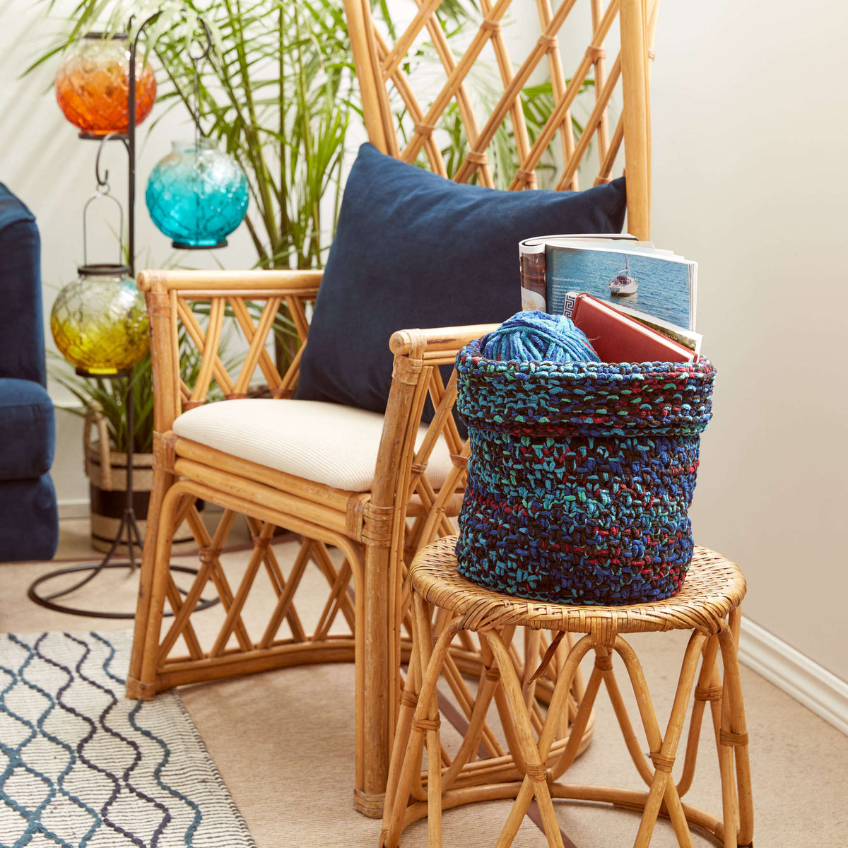 Knit Basket made in Bernat Blanket yarn