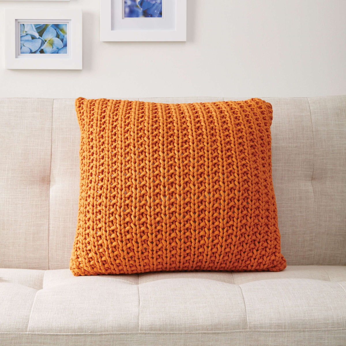 Knit Pillow made in Bernat Maker Big yarn