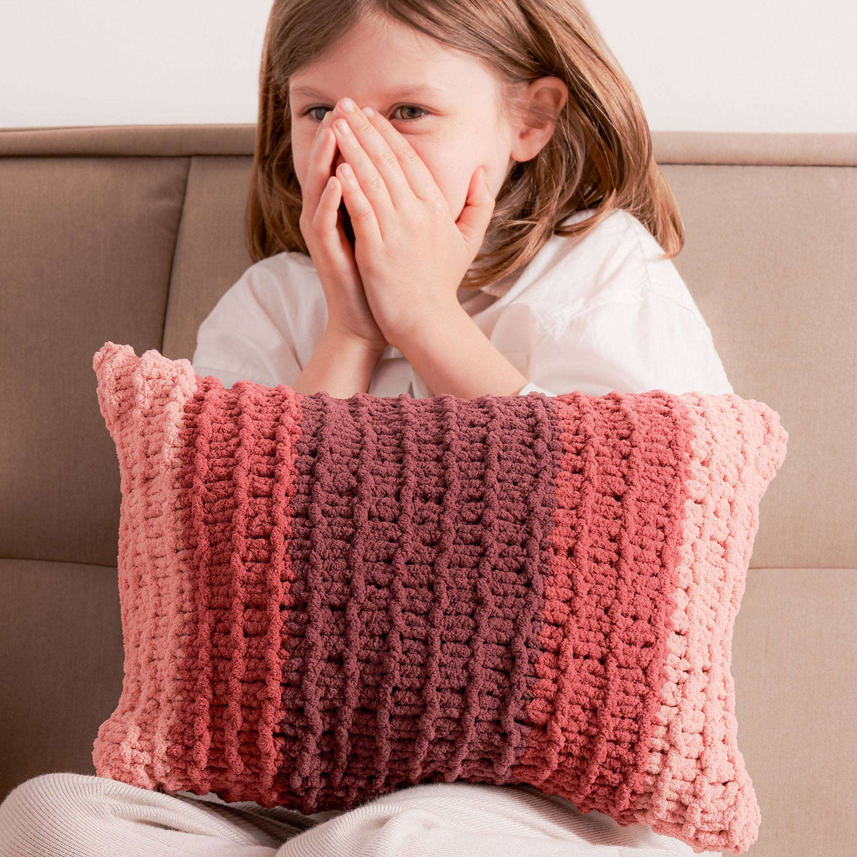 Knit Pillow made in Bernat Blanket O'Go yarn