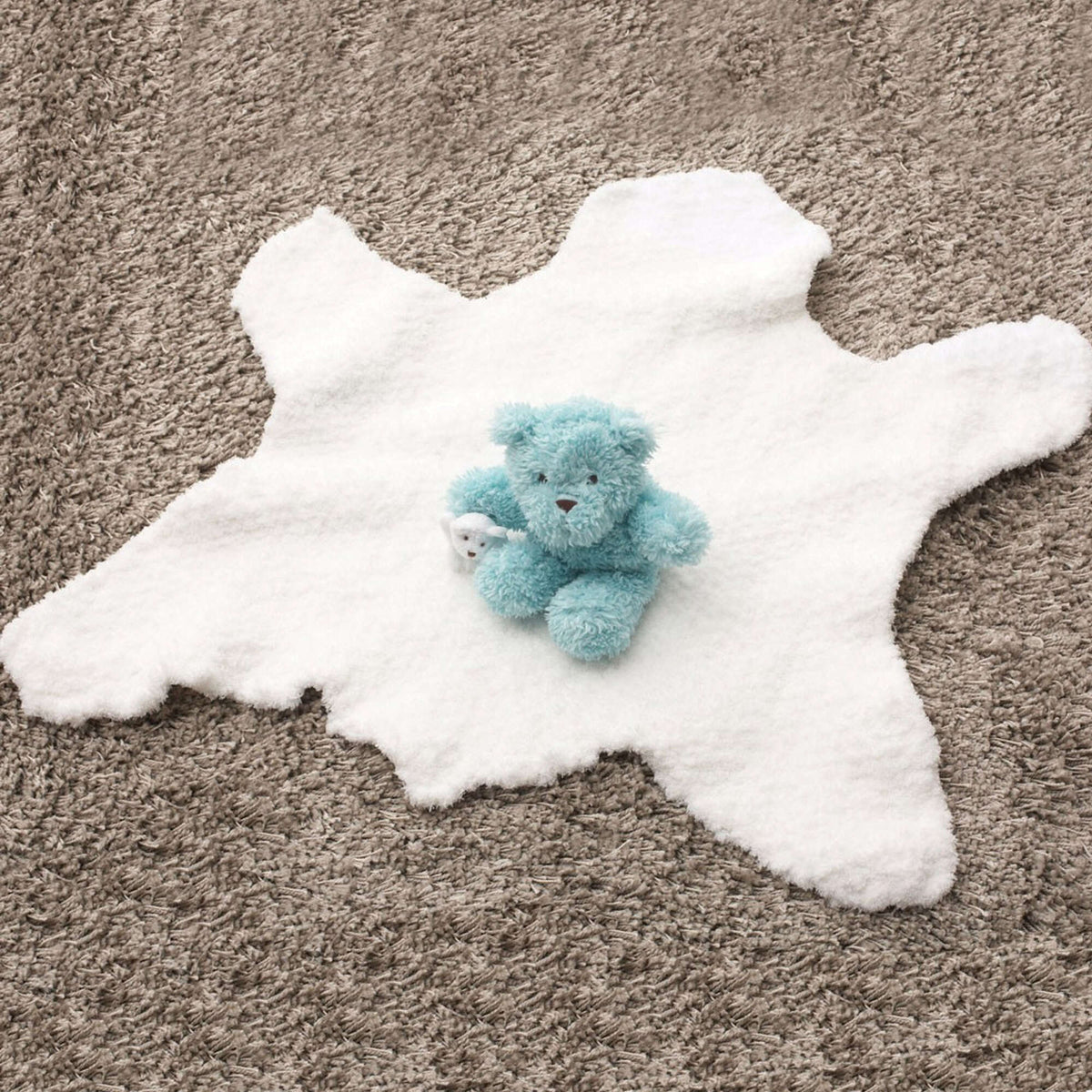 Knit Rug made in Bernat Pipsqueak yarn