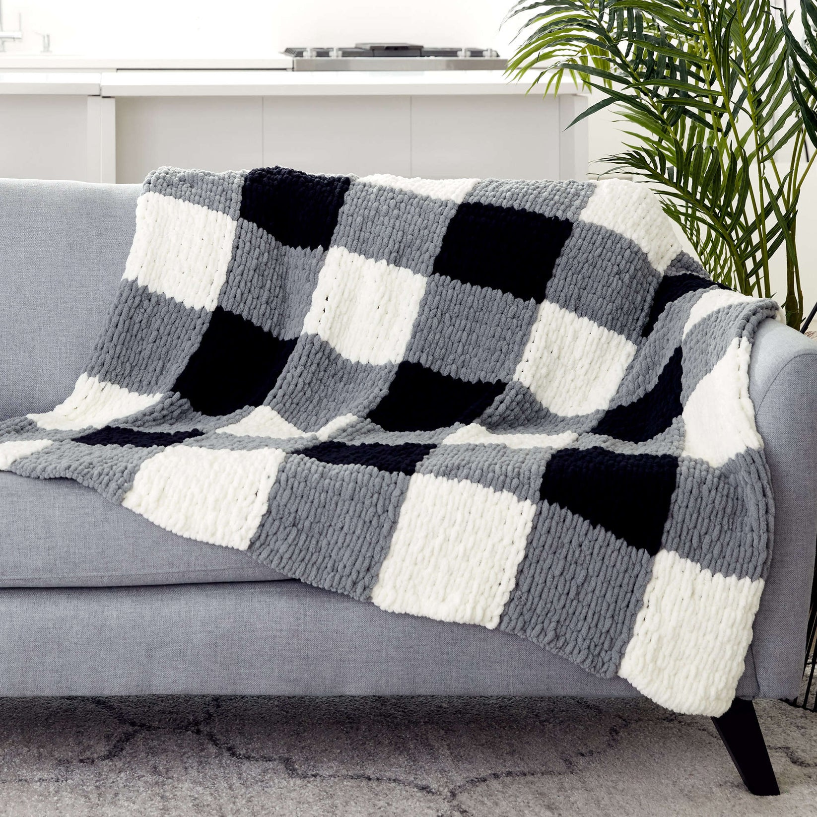 Free Experienced Bernat Alize EZ Checked Blanket Craft Pattern