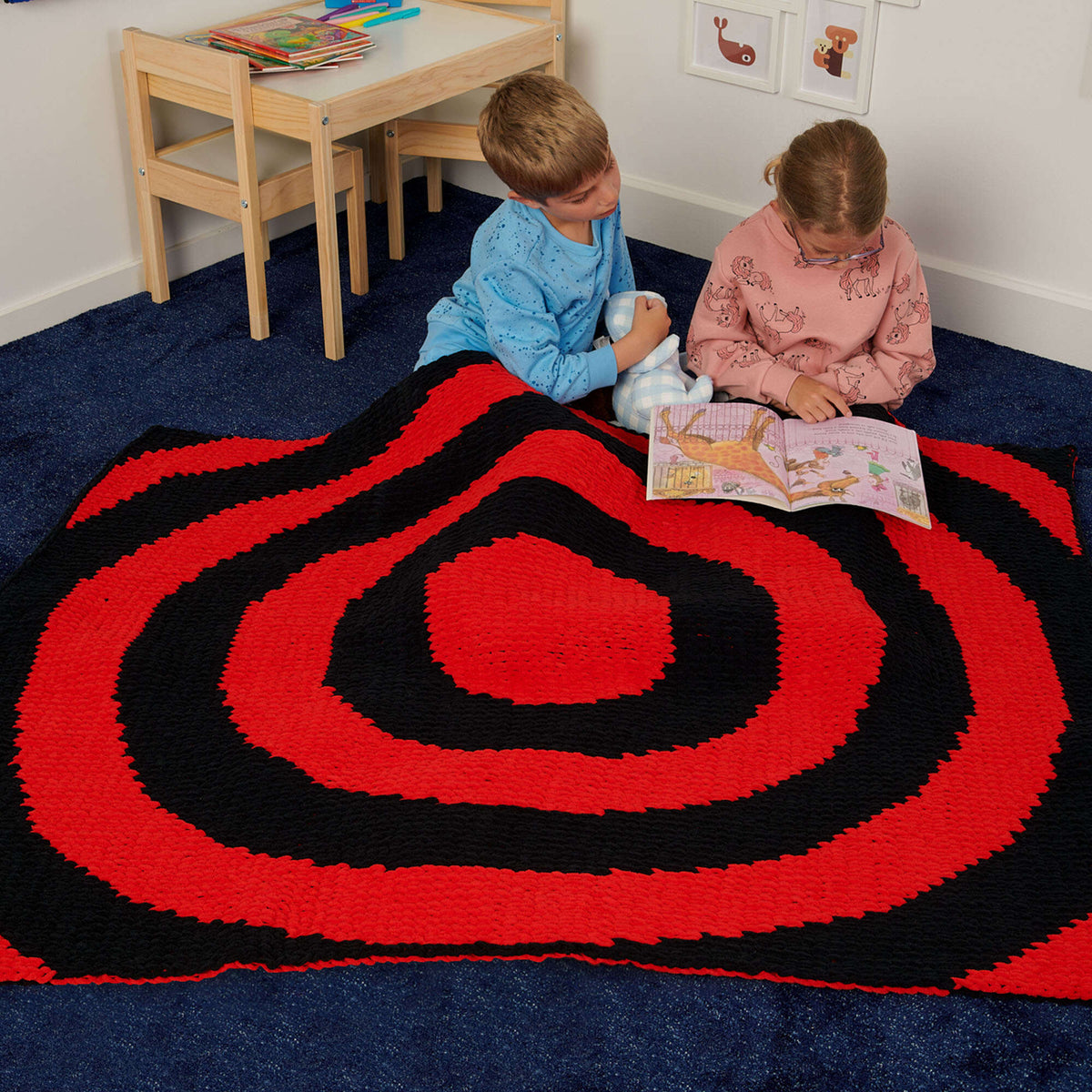 Craft Blanket made in Bernat Alize Blanket EZ Graph-it yarn