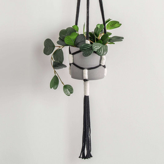Craft Plant Hanger made in Bernat Macrame yarn
