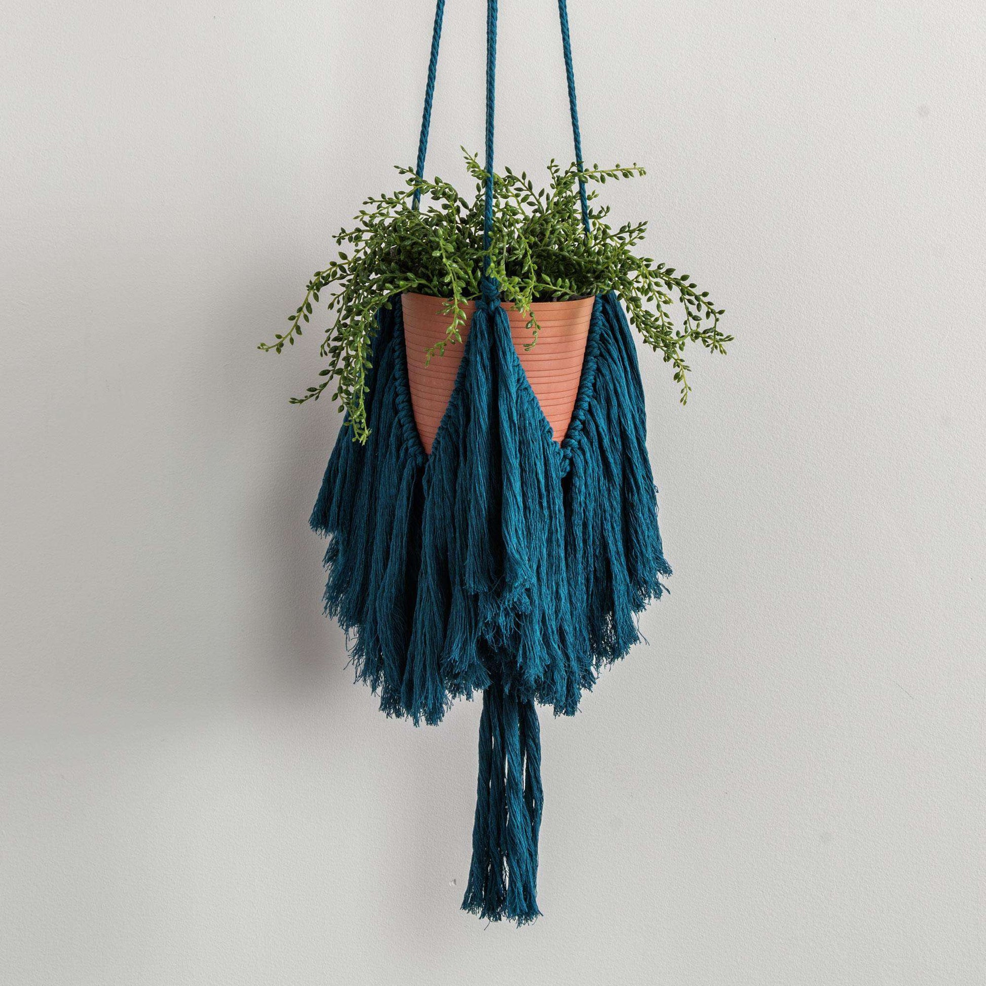 Bernat Macrame Big Fringe Plant Hanger Yarnspirations