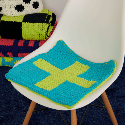 Bernat Craft EZ Graph It Noughts and Crosses Cushion Game Piece Craft Pillow made in Bernat Alize Blanket EZ Graph-it yarn