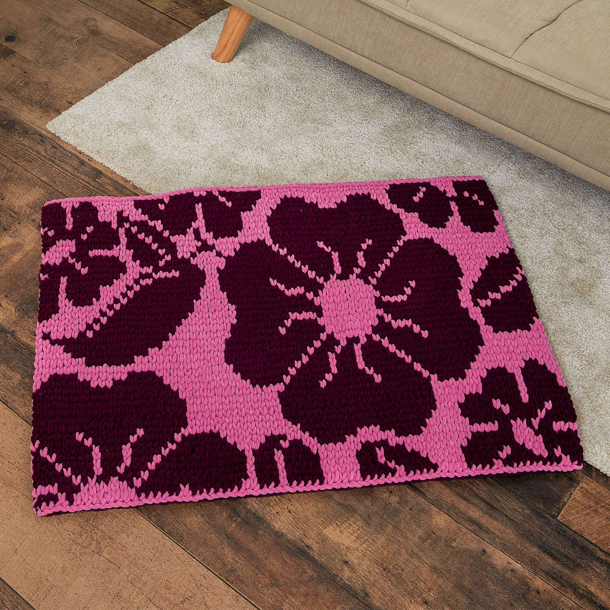 Craft Rug made in Bernat Alize Blanket EZ Graph-it yarn