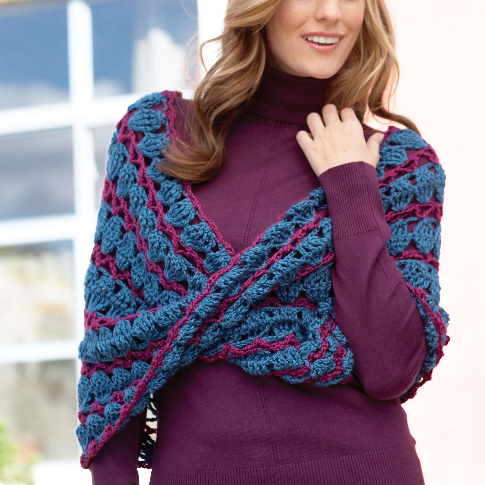 Free Caron Lace Infinity Cowl Crochet Pattern