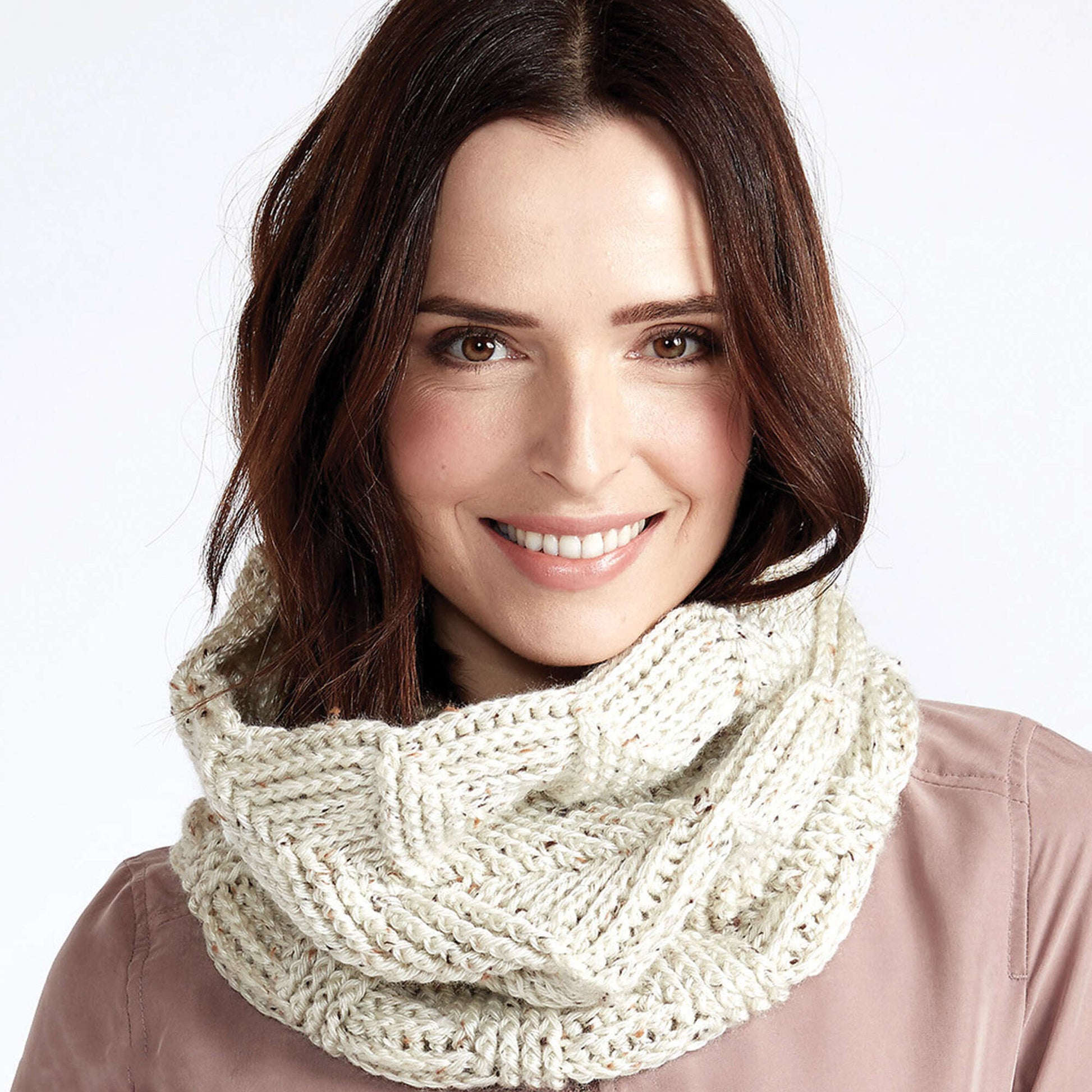 Cowl with a Twist, Knit - Crochet Stores Inc.
