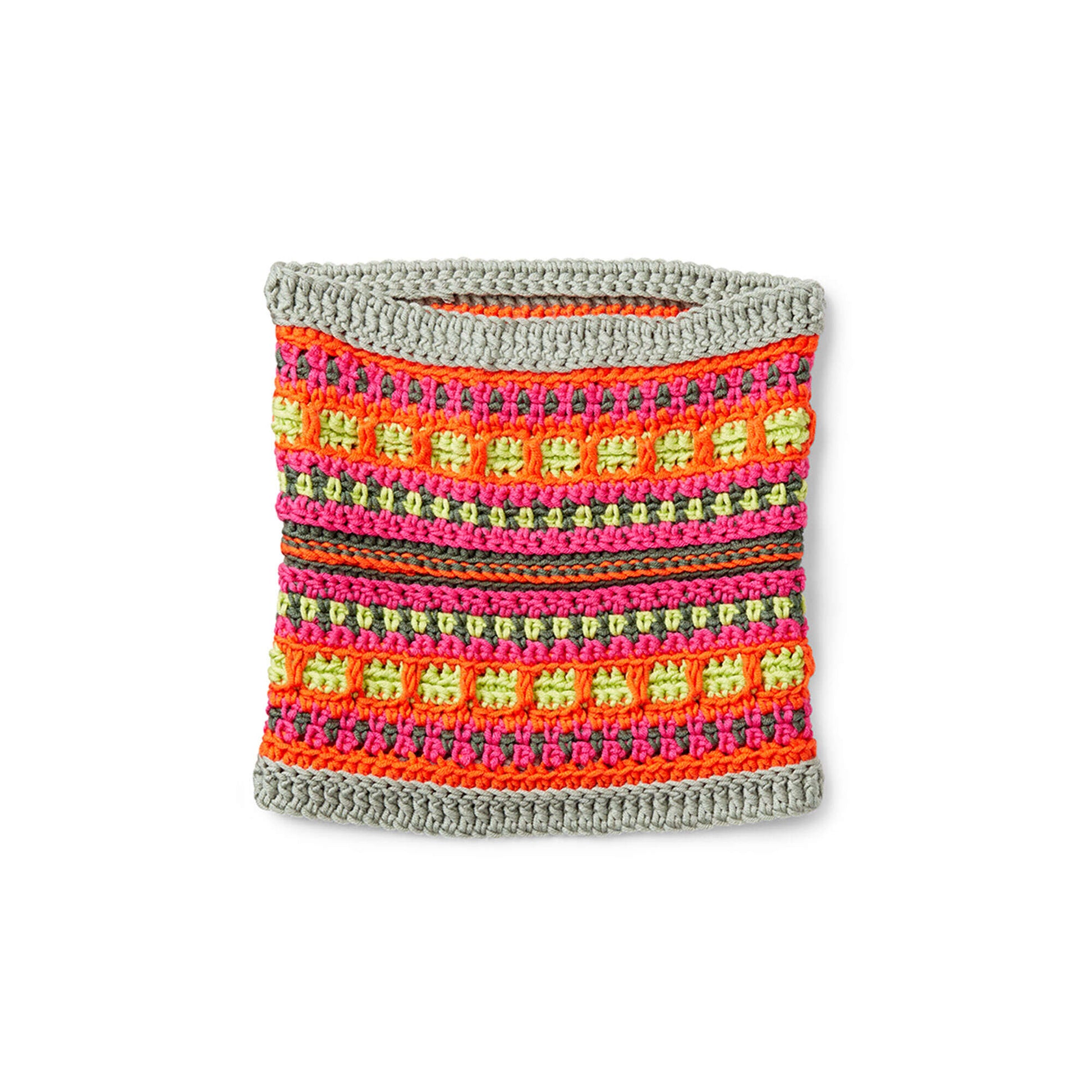 Free Caron X Pantone Sampler Crochet Cowl Pattern