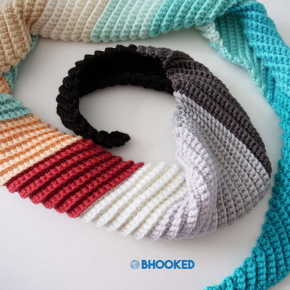 Caron X Pantone Crochet Scarf Single Size