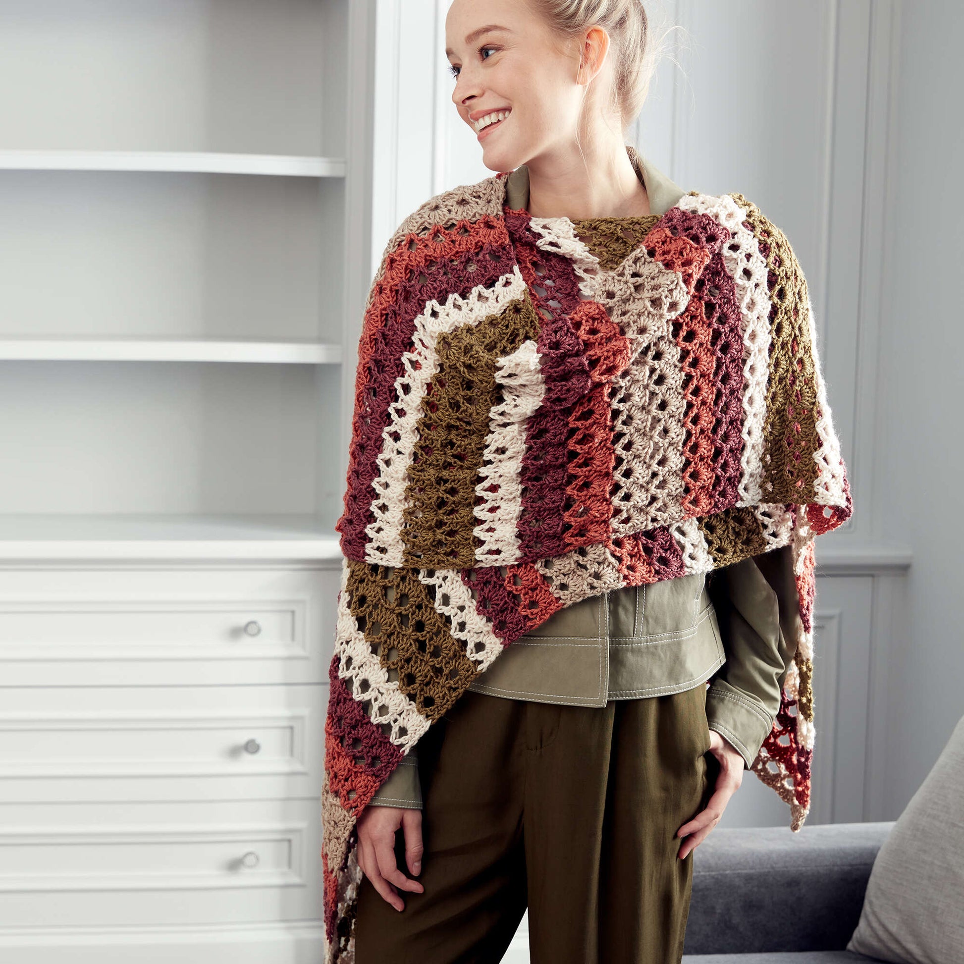 Free Easy Caron X Pantone Striping Shells Shawl Crochet Pattern ...