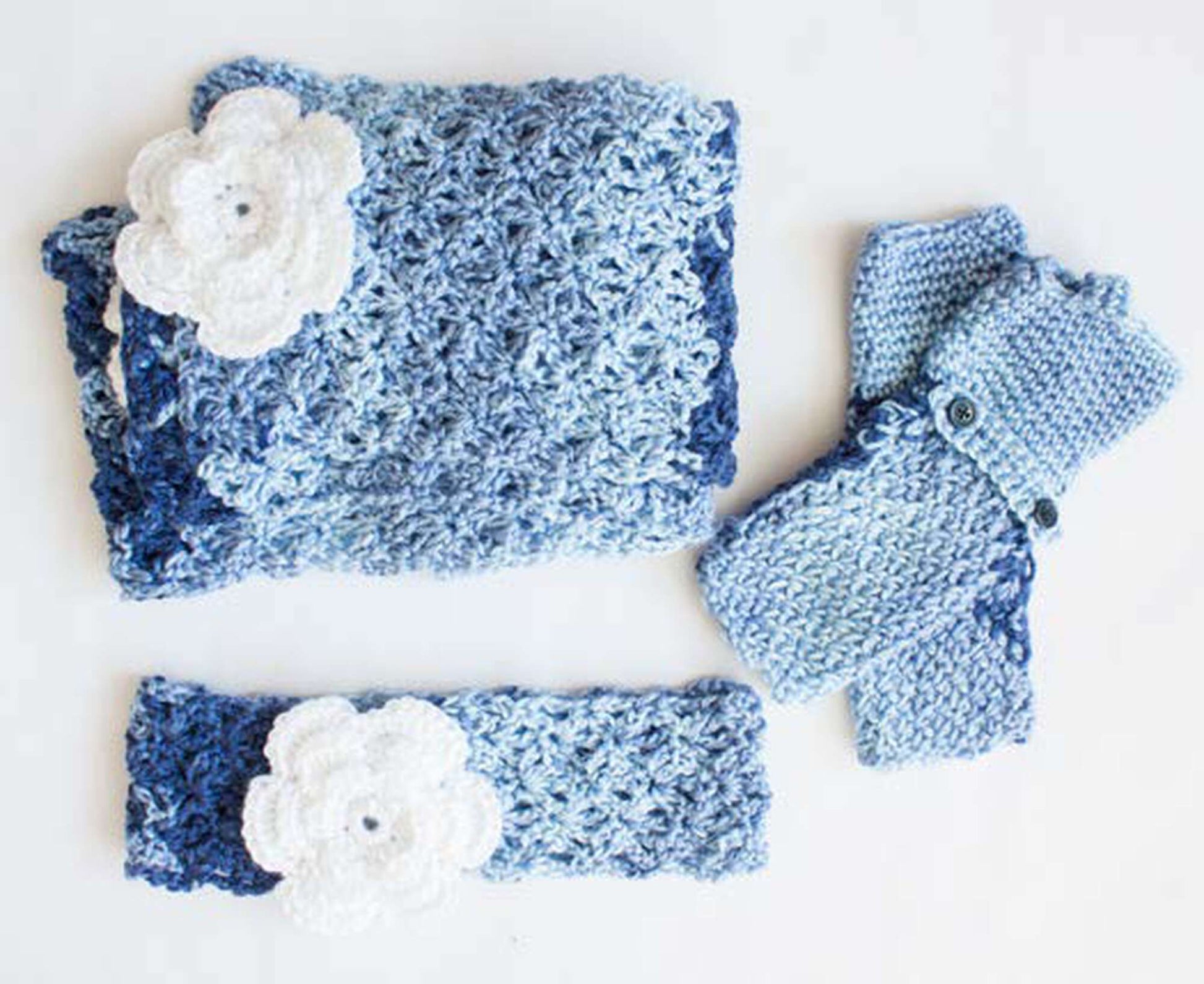 Free Caron Crochet Cozy Posy Set Pattern