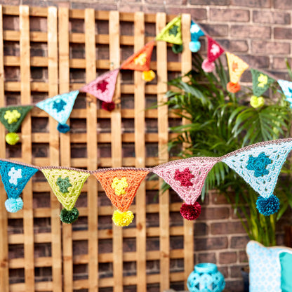 Caron Crochet Boho Bunting Single Size