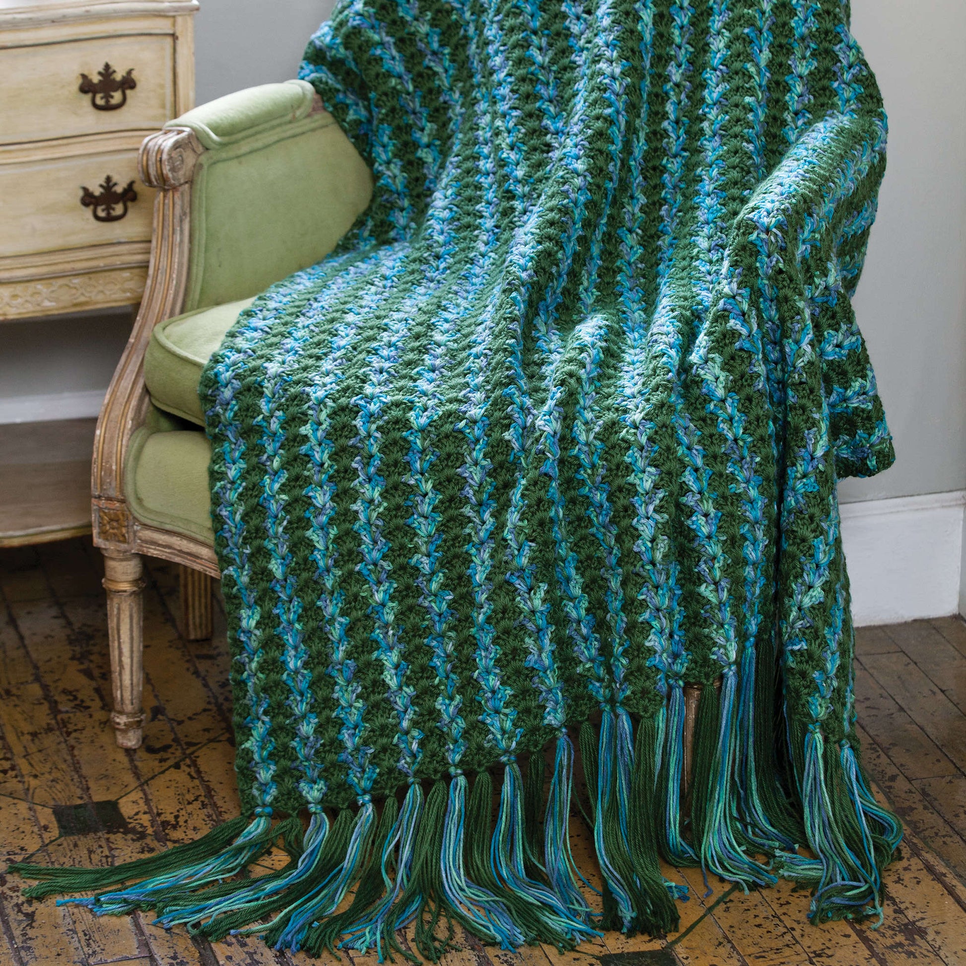 Free Caron Stately Columns Throw Crochet Pattern