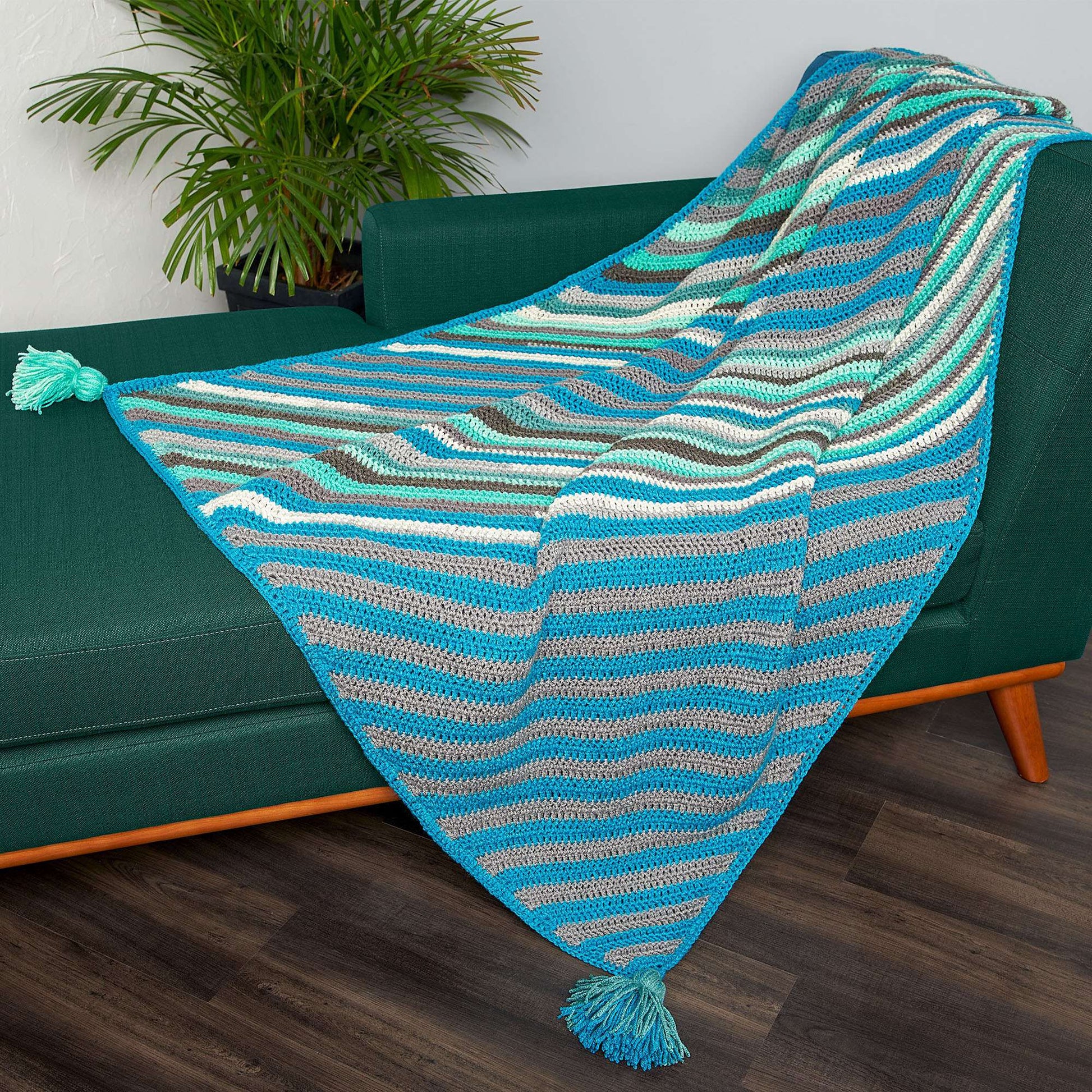Free Caron Diagonal Stripes Crochet Blanket Pattern