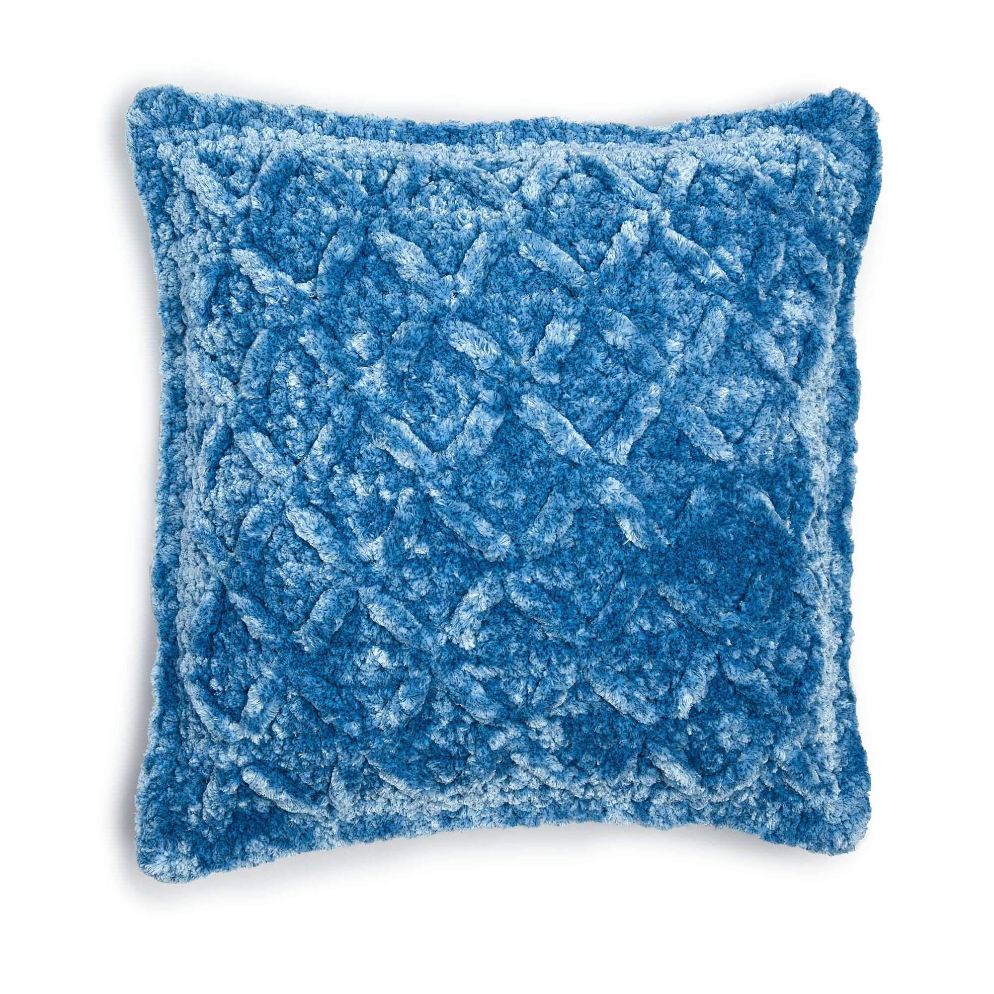 Free Bernat Kiss Kiss Velvet Pillow Crochet Pattern | Yarnspirations