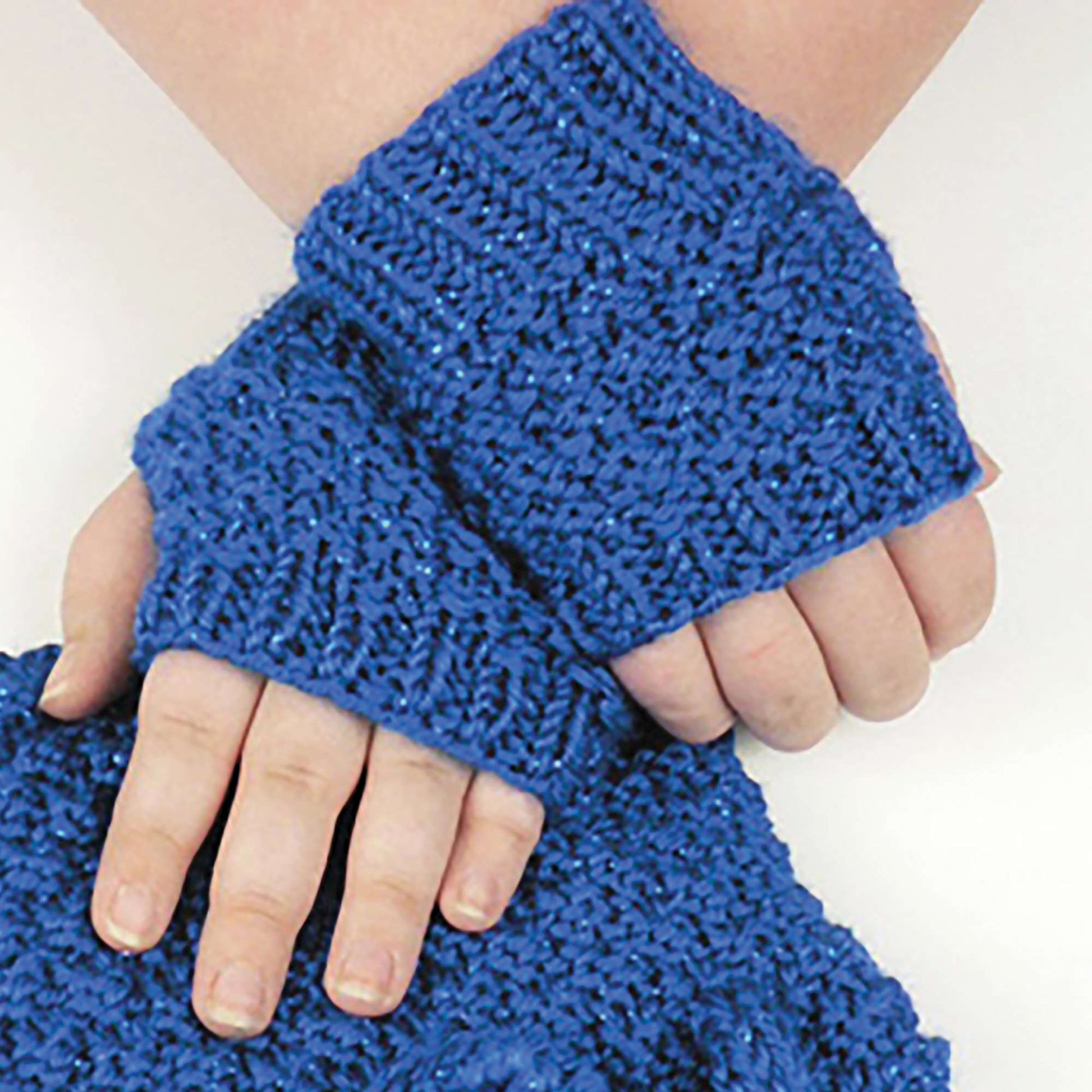 Free Caron Girl's Wristlet & Purse Set Knit Pattern