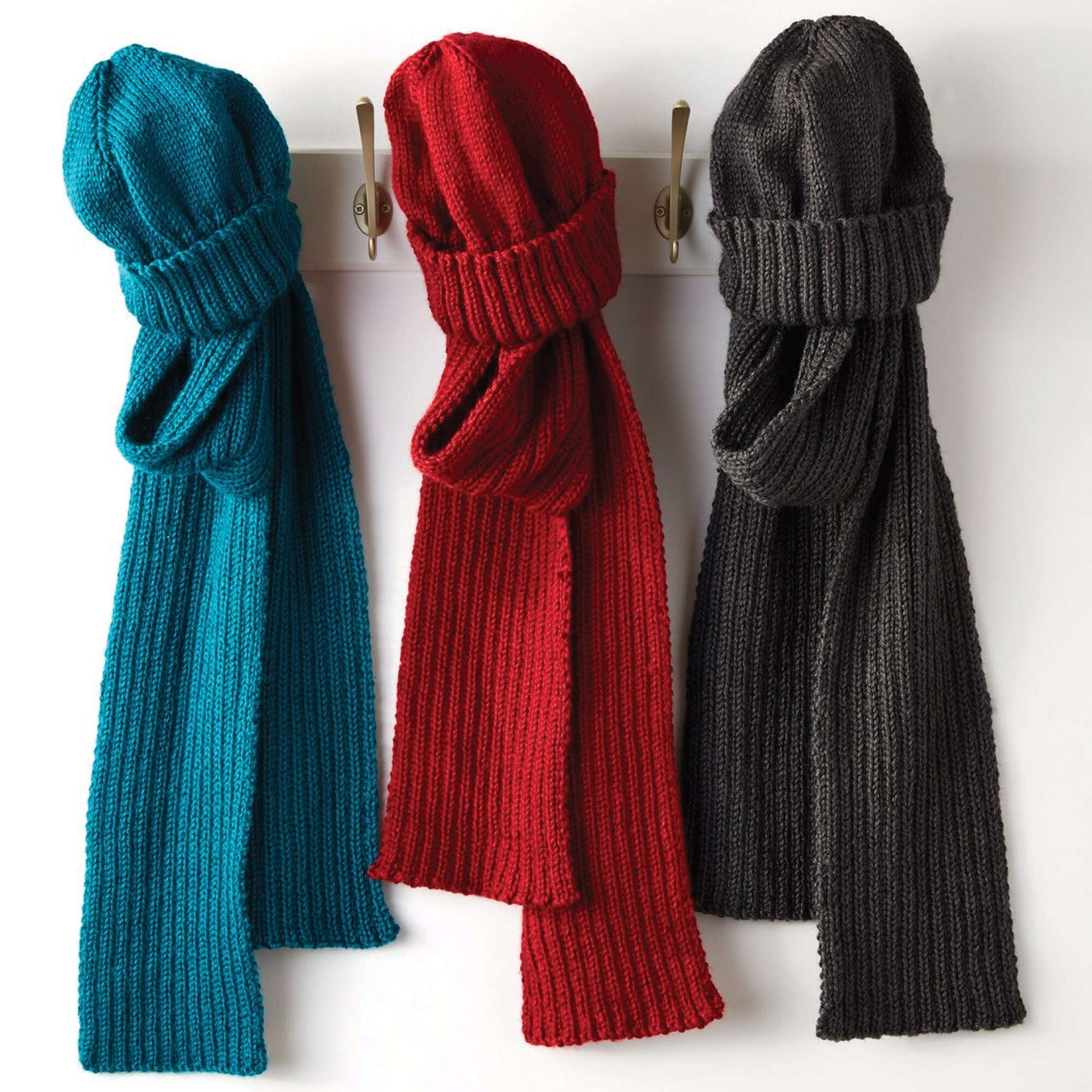 Caron Men's Basic Hat and Scarf Knit Set Yarnspirations