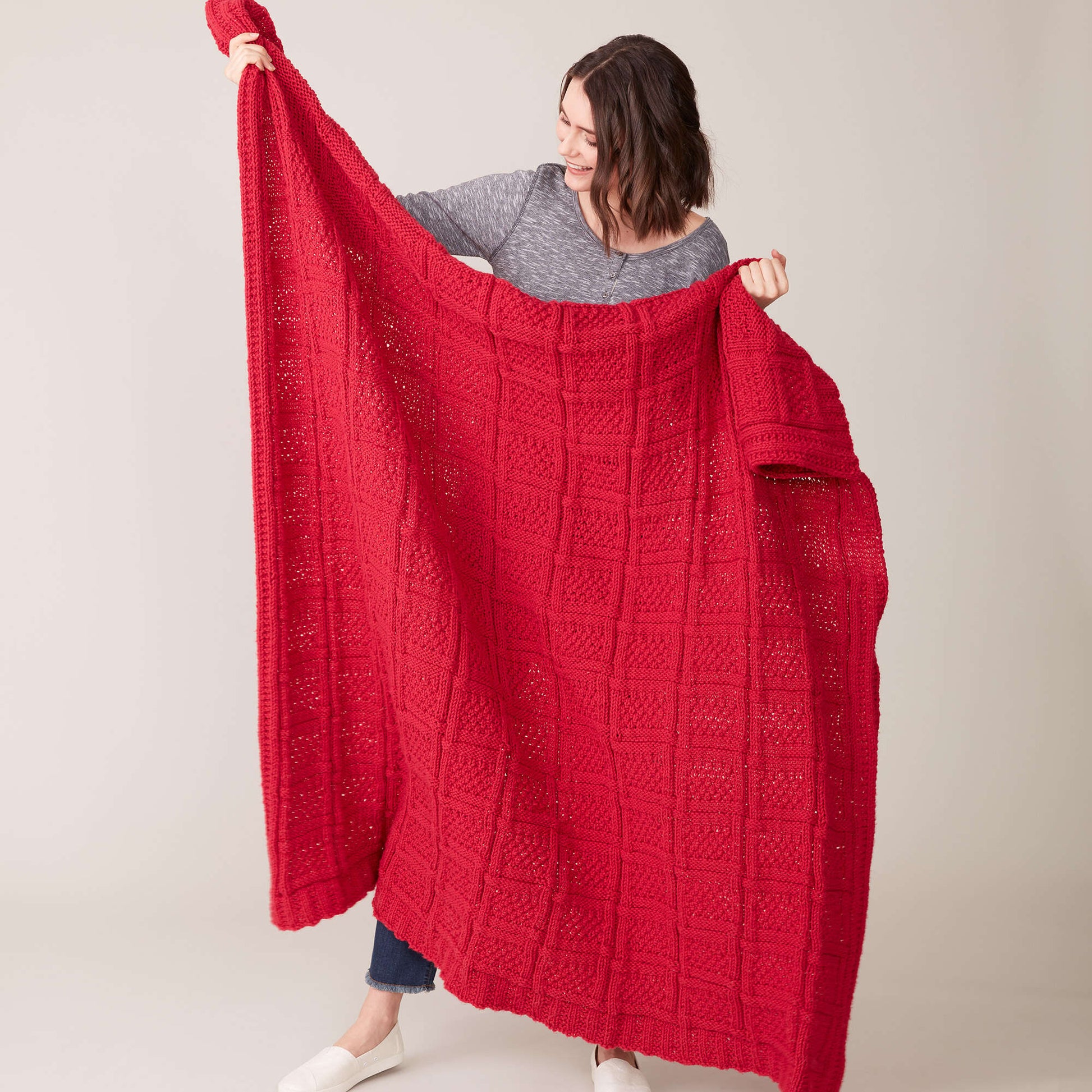 Free Caron Gridlock Knit Blanket Pattern