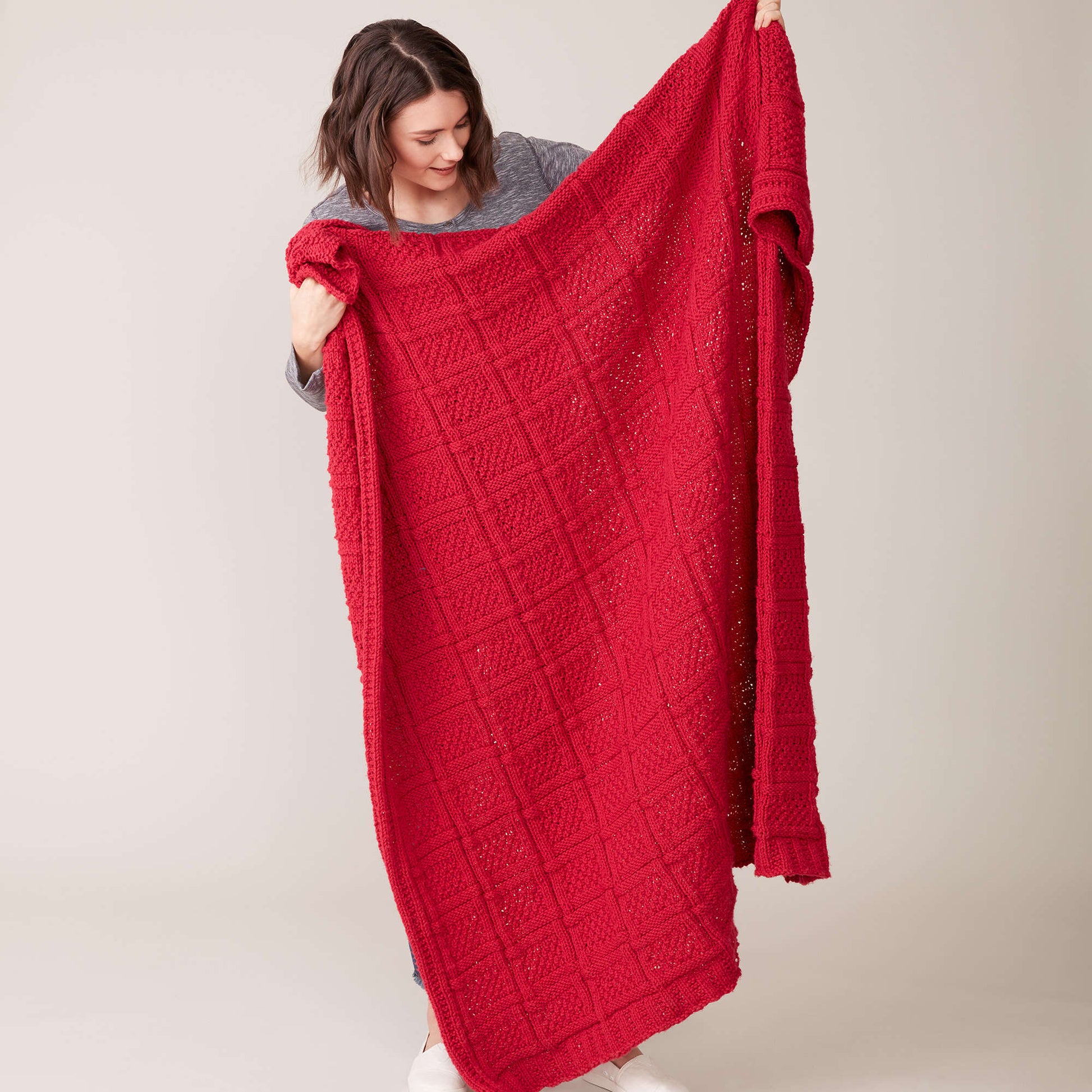 Free Caron Gridlock Knit Blanket Pattern