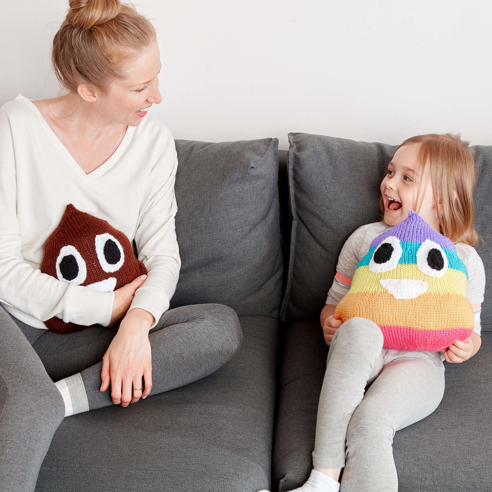 Free Caron Poop Emoji Knit Pillows Pattern
