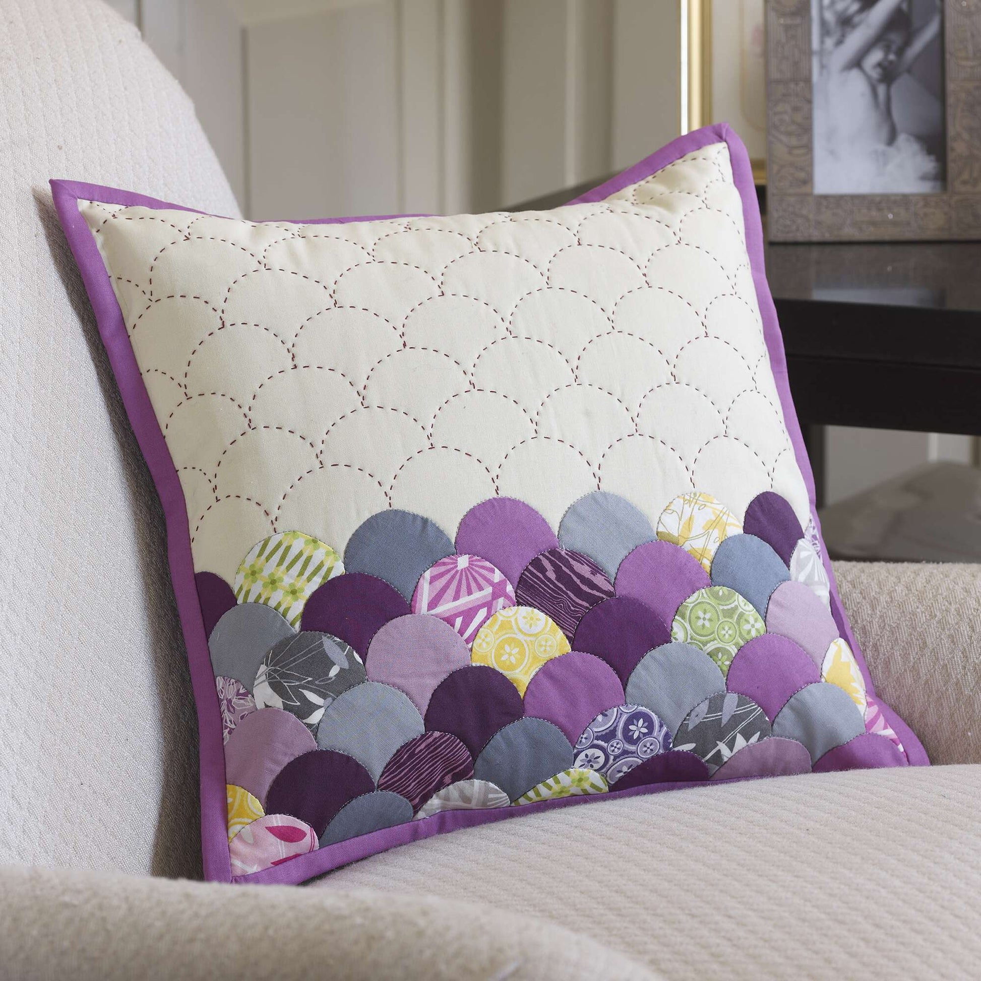 Free Coats & Clark Quilting Clamshell Pillow Pattern