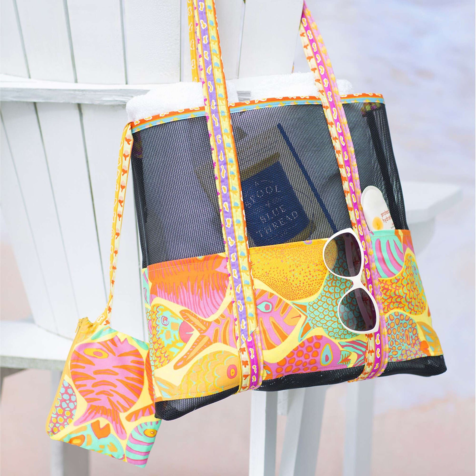 Free Coats & Clark Sewing Sand Sifter Beach Tote Pattern