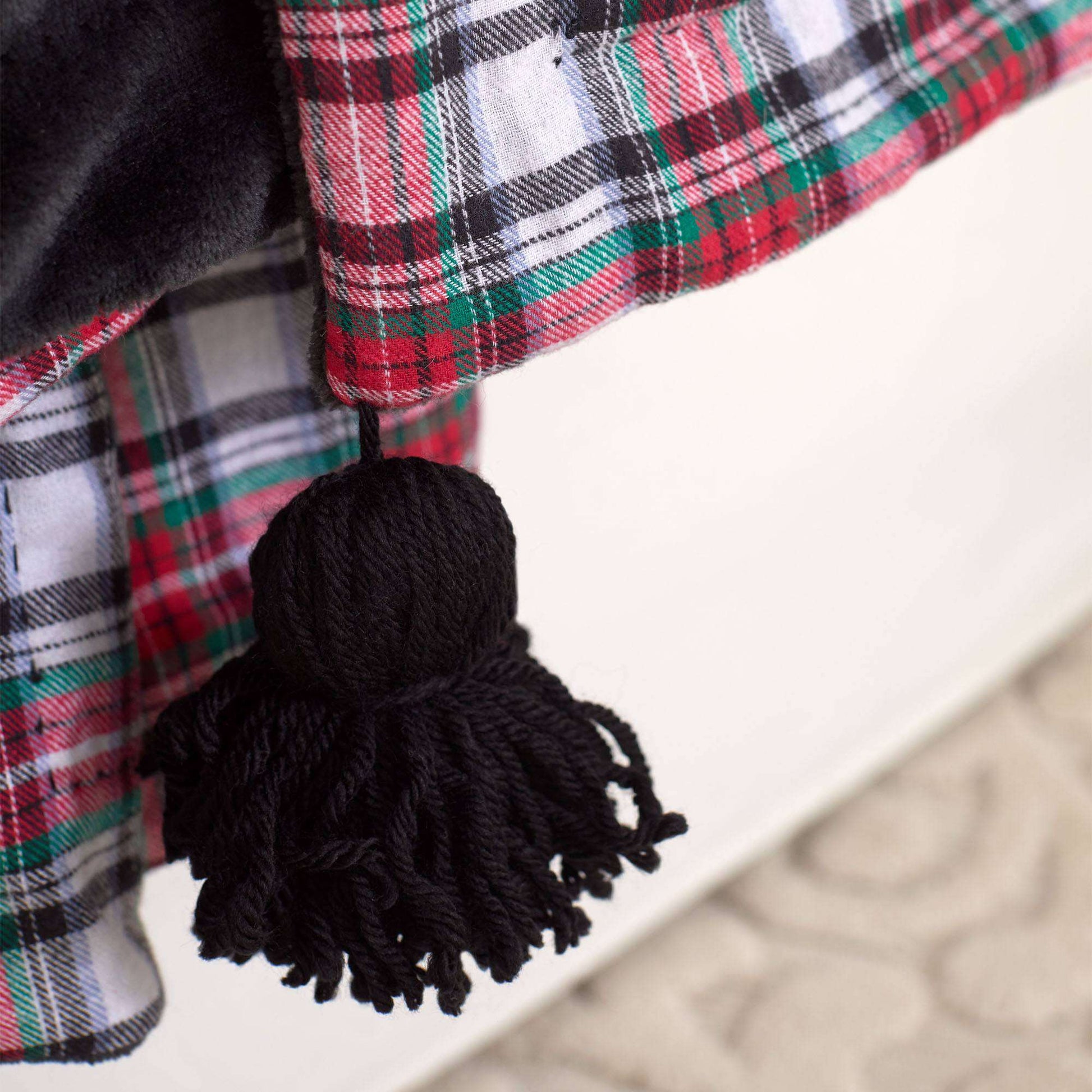 Coats & Clark Sewing Cuddle Plaid Throw