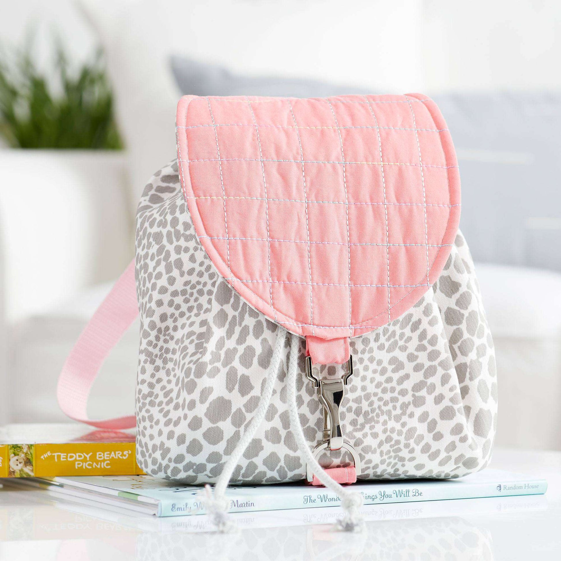 Free Coats & Clark Pink & Gray Small Backpack Sewing Pattern