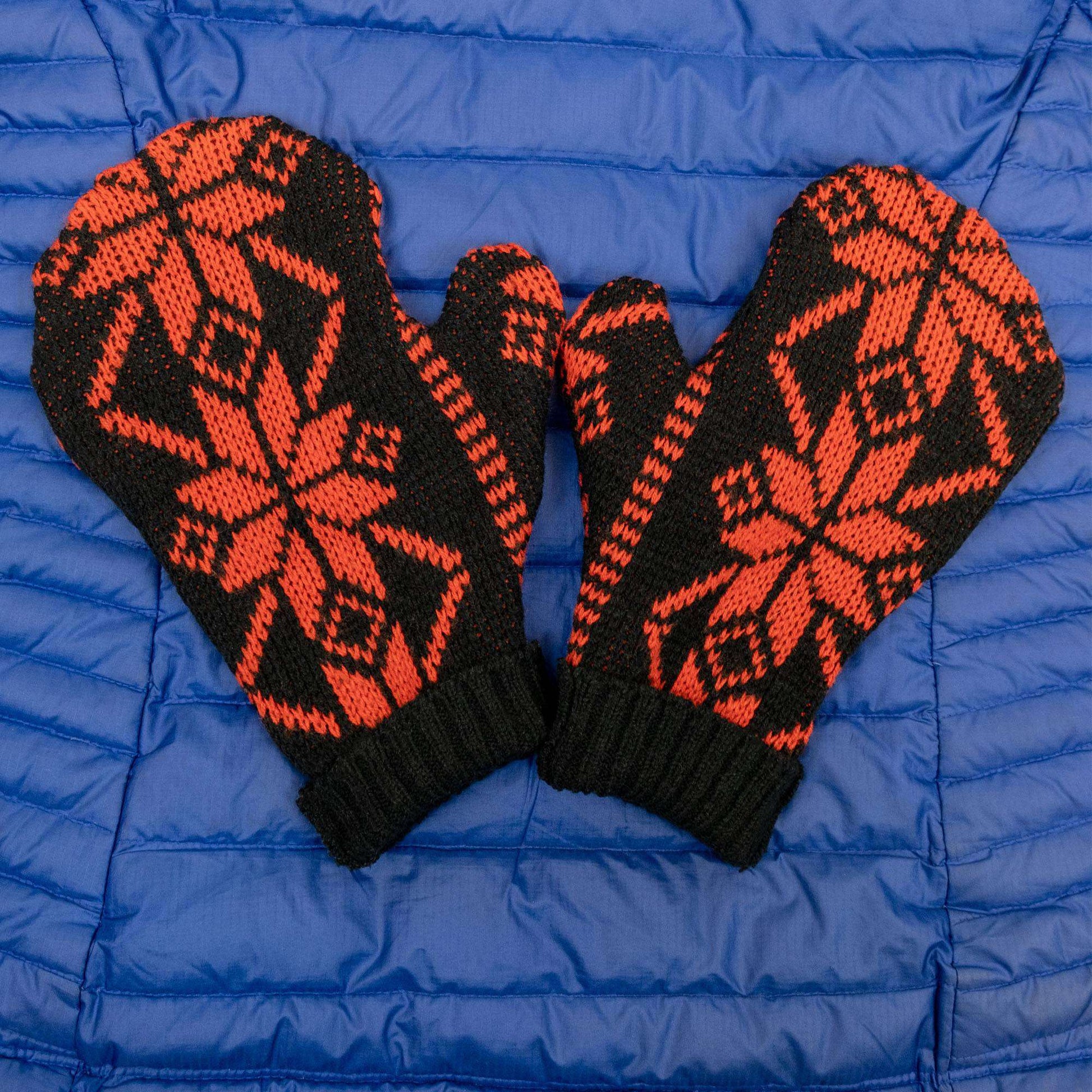 Free Coats & Clark Sewing Thrifty Mittens Pattern