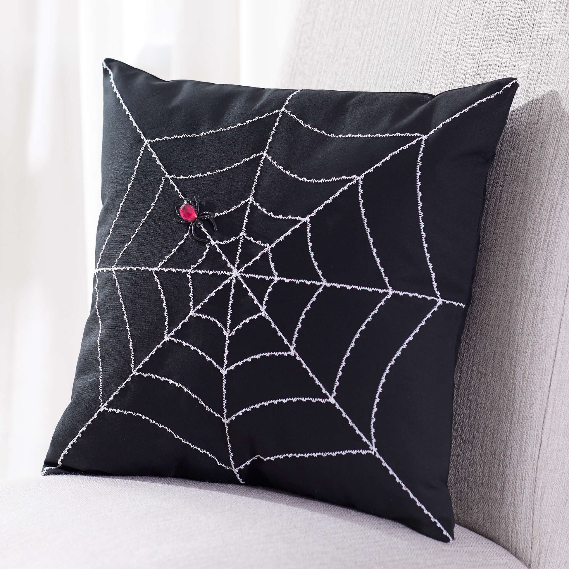 Free Coats & Clark Sewing Spider Web Pillow Pattern
