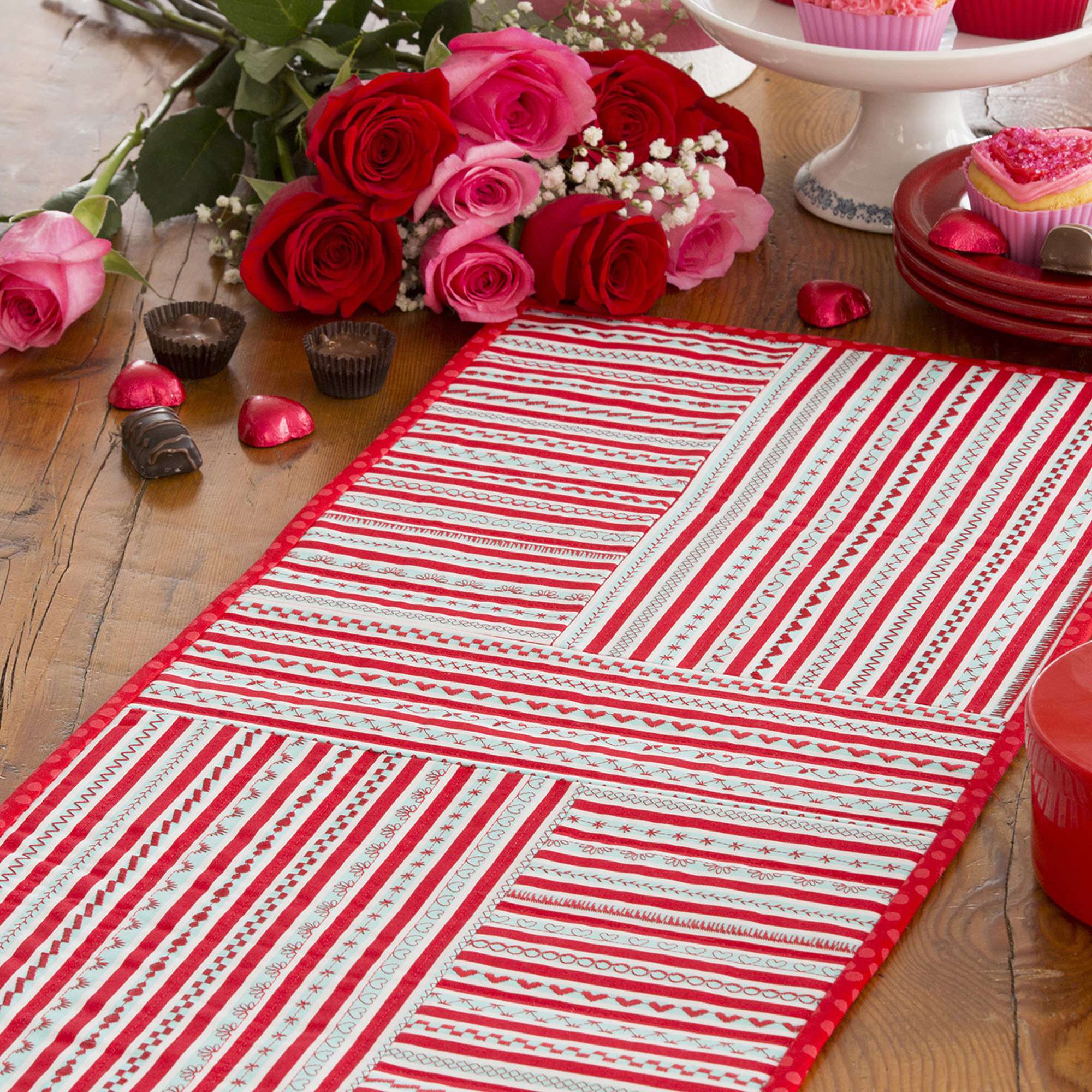 Free Coats & Clark Valentine Table Runner Sewing Pattern Yarnspirations