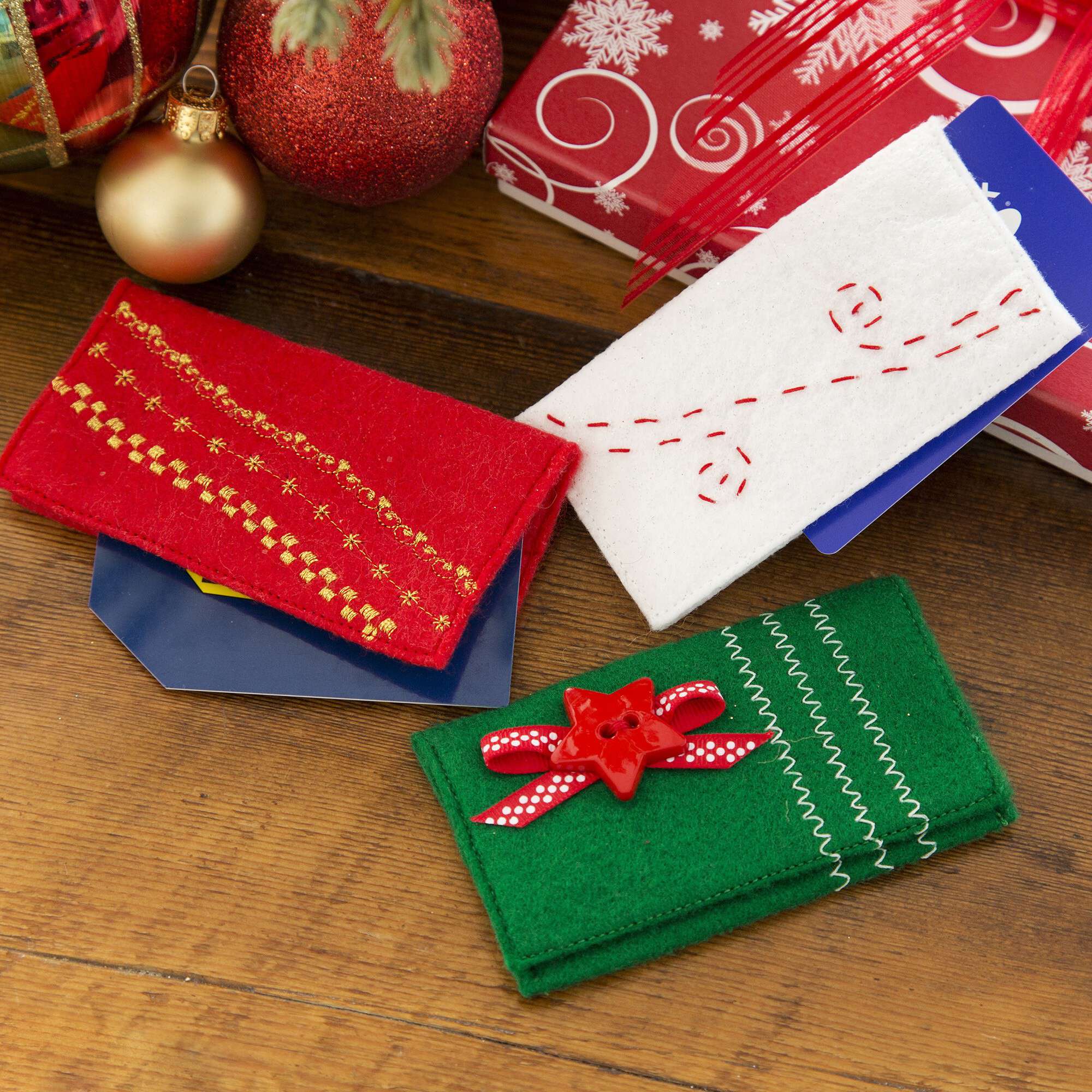 Free Beginner Coats & Clark Gift Card Holder Sewing Pattern ...