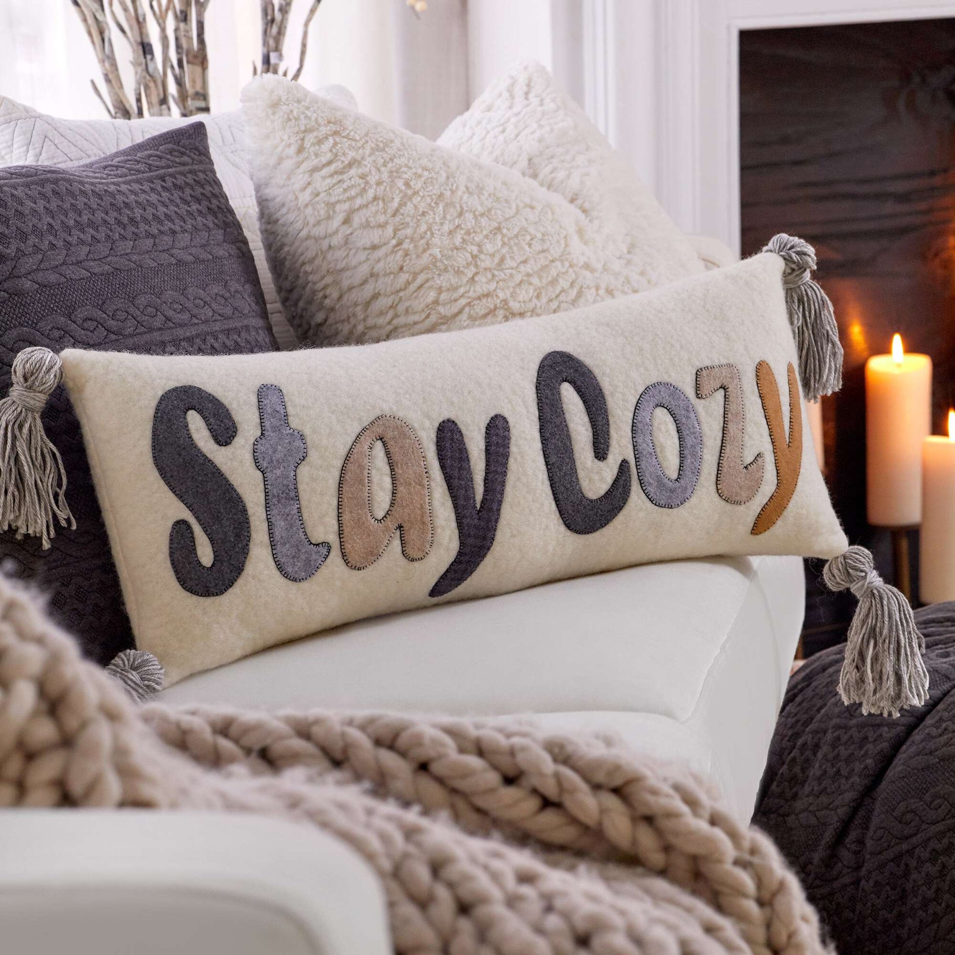 Free Coats & Clark Stay Cozy Pillow With Tassels Sewing Pattern