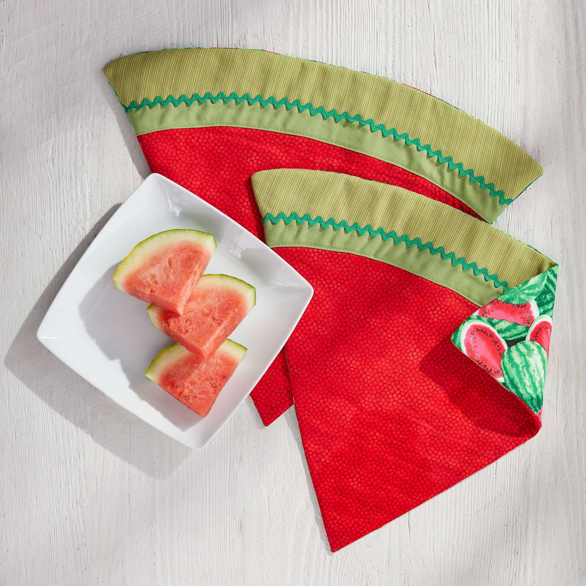 Free Coats & Clark Watermelon Wedge Placemats- great for Summer Sewing Pattern