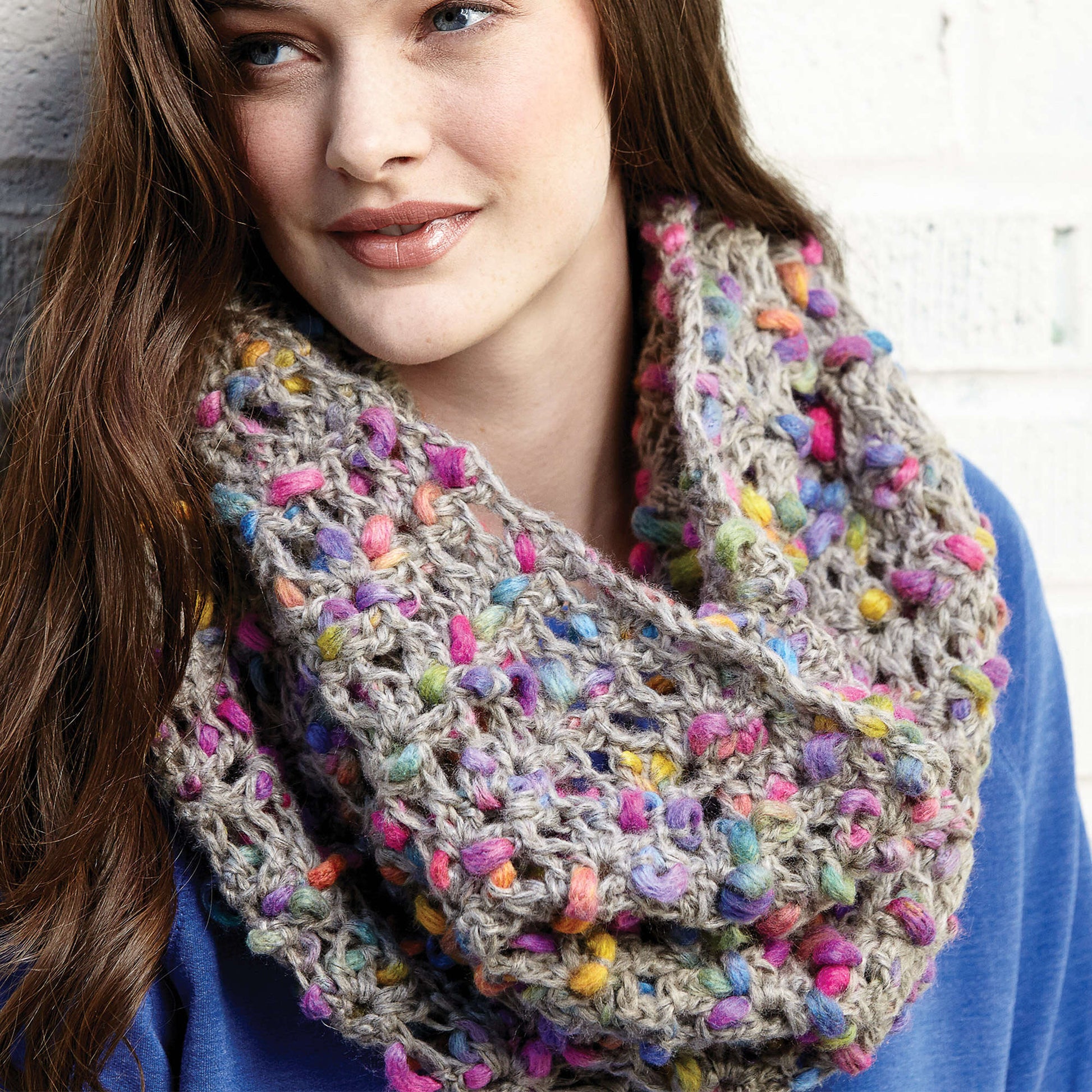 Free Patons Shell Collection Cowl Crochet Pattern
