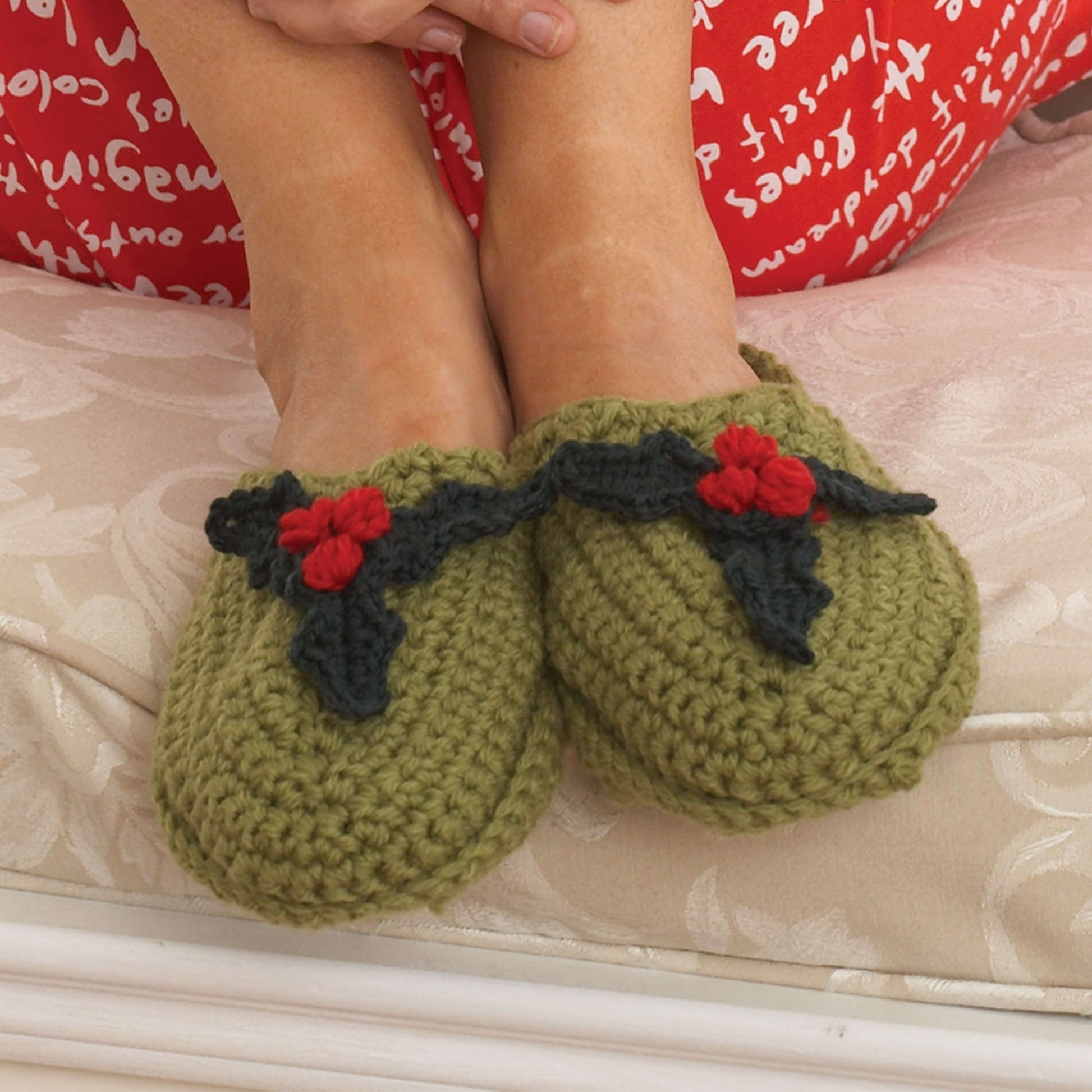 Free Patons Crochet Slippers Pattern