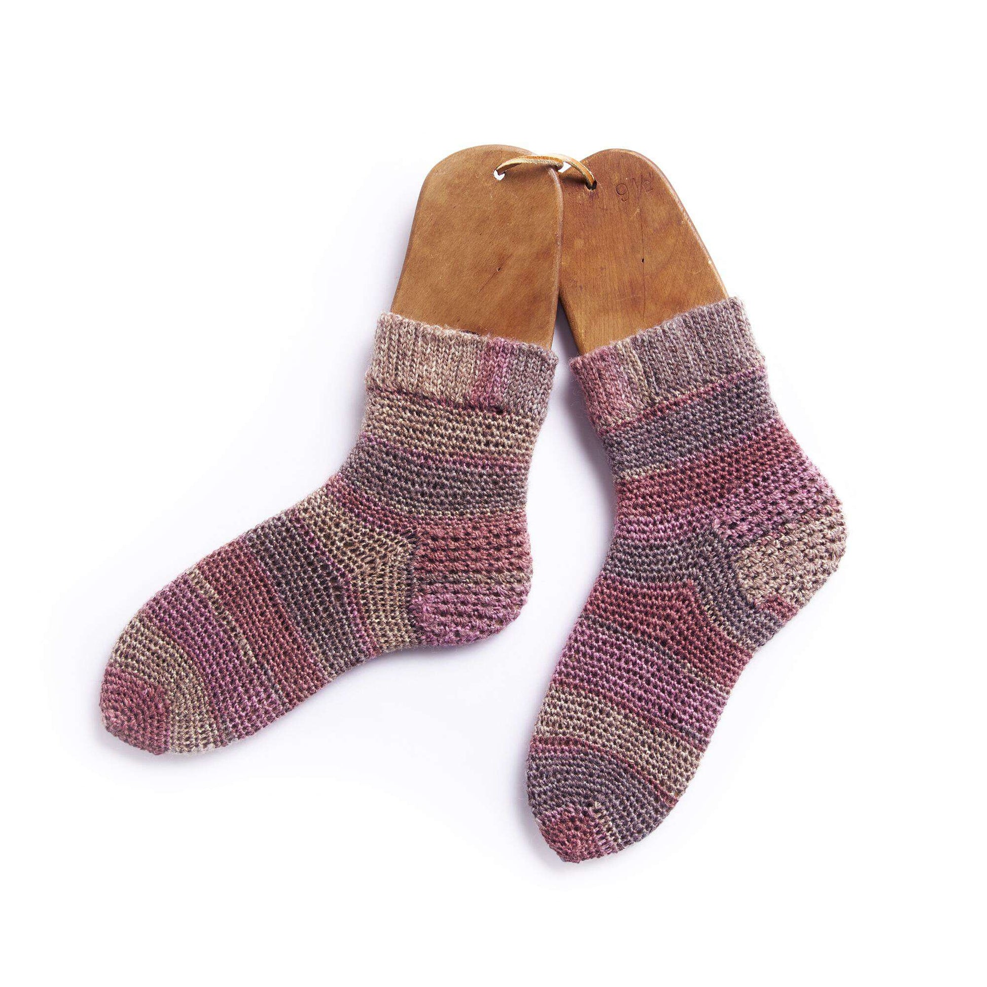 Free Patons Slip Stitch Cuff Crochet Socks Pattern