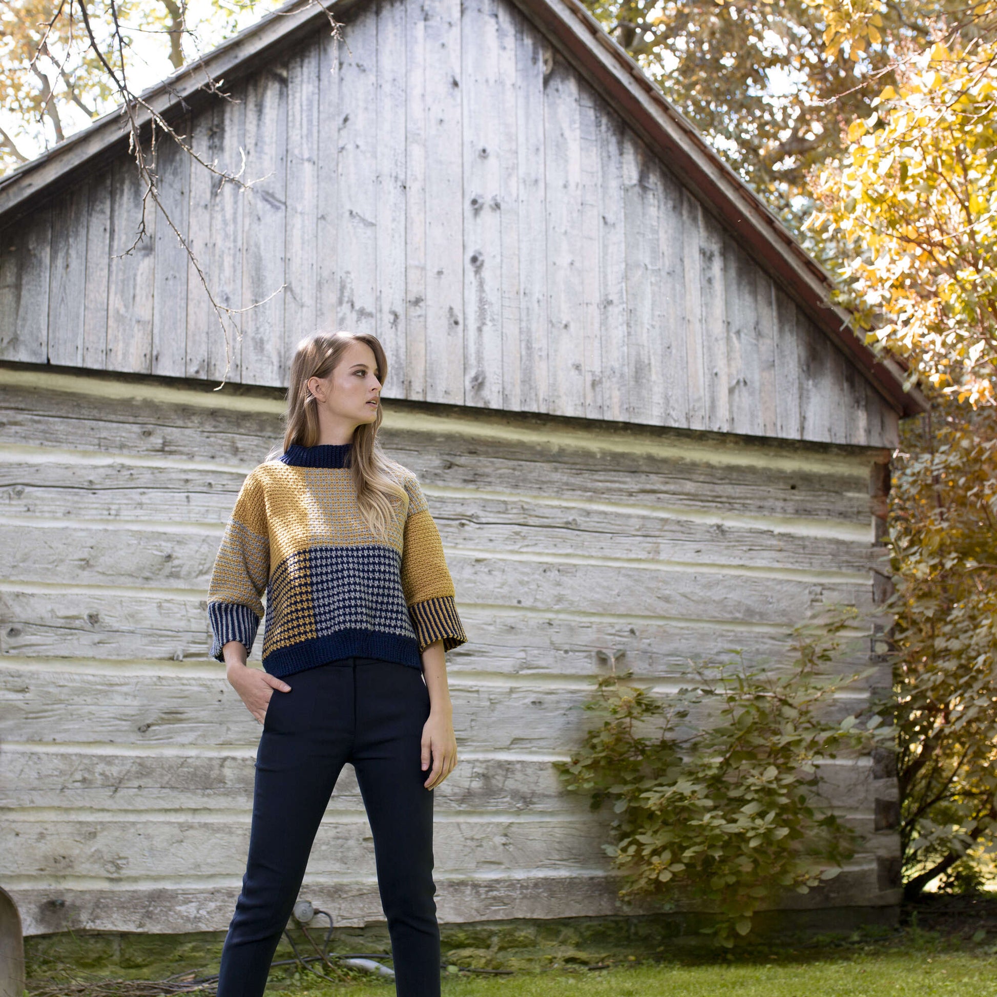 Free Patons Blocked & Cropped Crochet Pullover Pattern