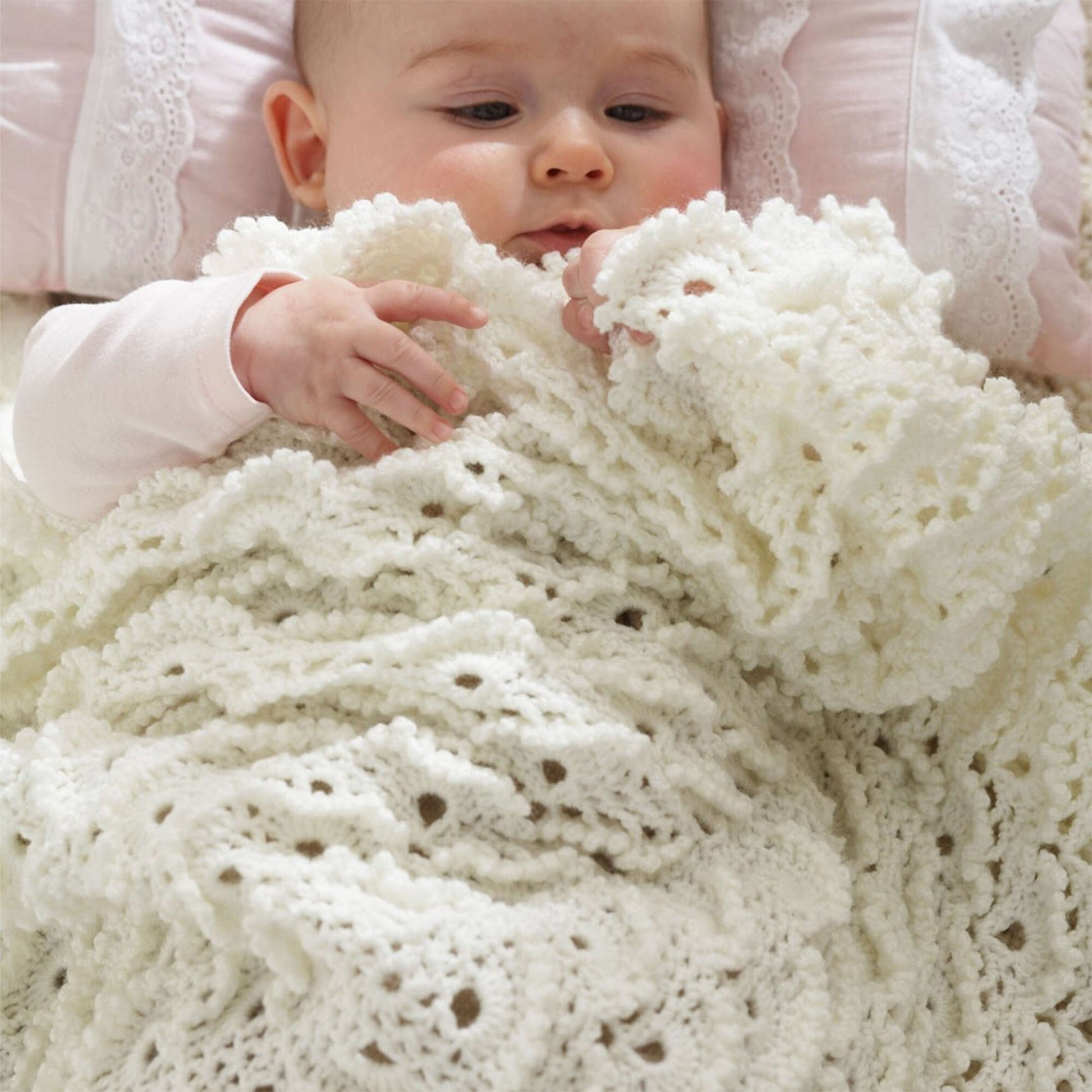 Free Patons Fluffy Meringue Stitch Crochet Blanket Pattern